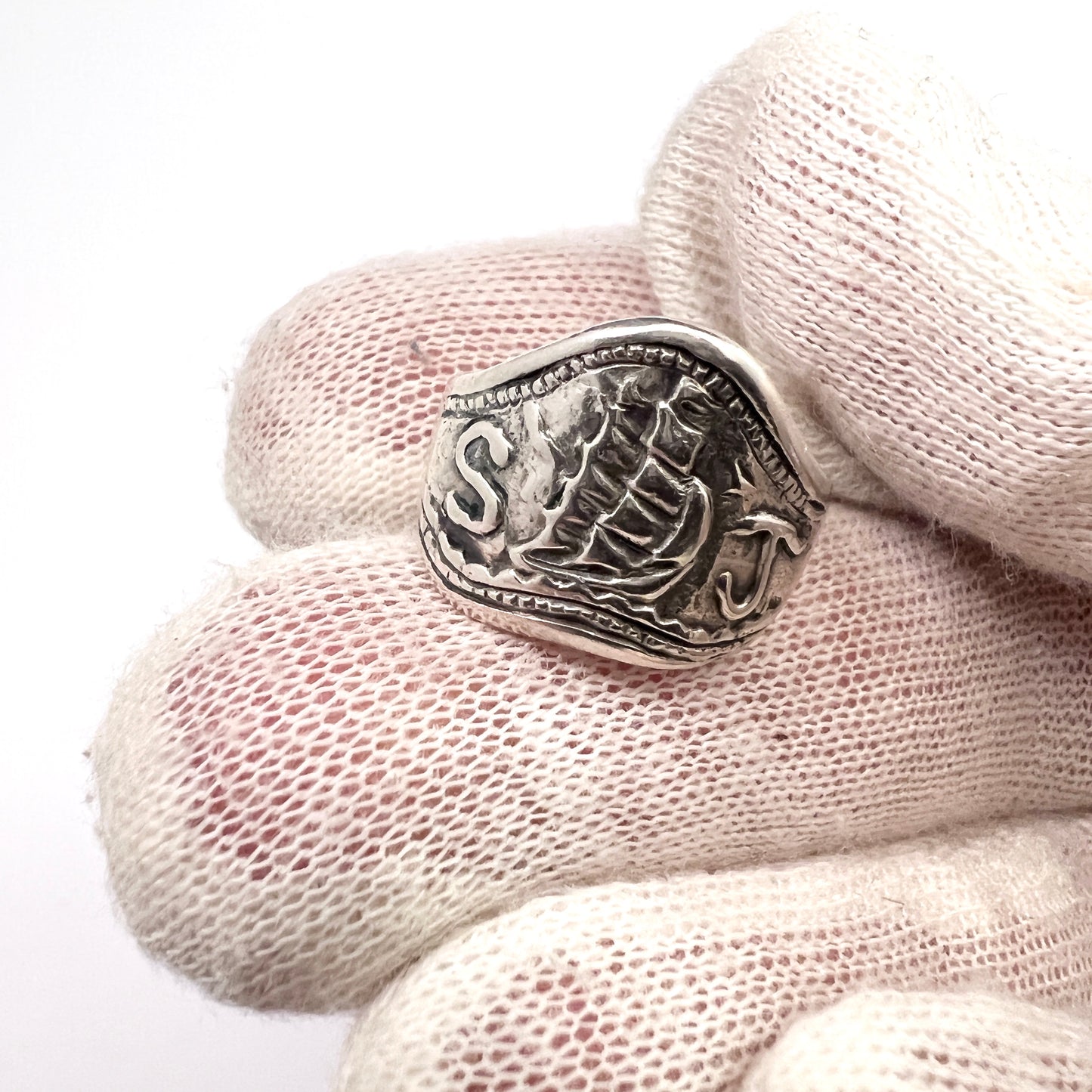 Antique c year 1900. Sterling Silver Novelty Ring.