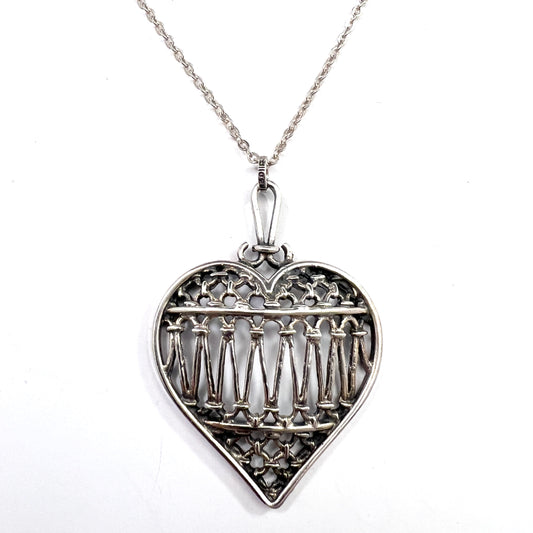 Pentti Sarpaneva for Turun Hopea Finland 1975. Vintage Solid Silver Heart Pendant Necklace.