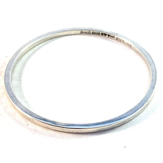 Hasse Dahlström, Sweden 1965 Sterling Silver Bangle Bracelet. Signed