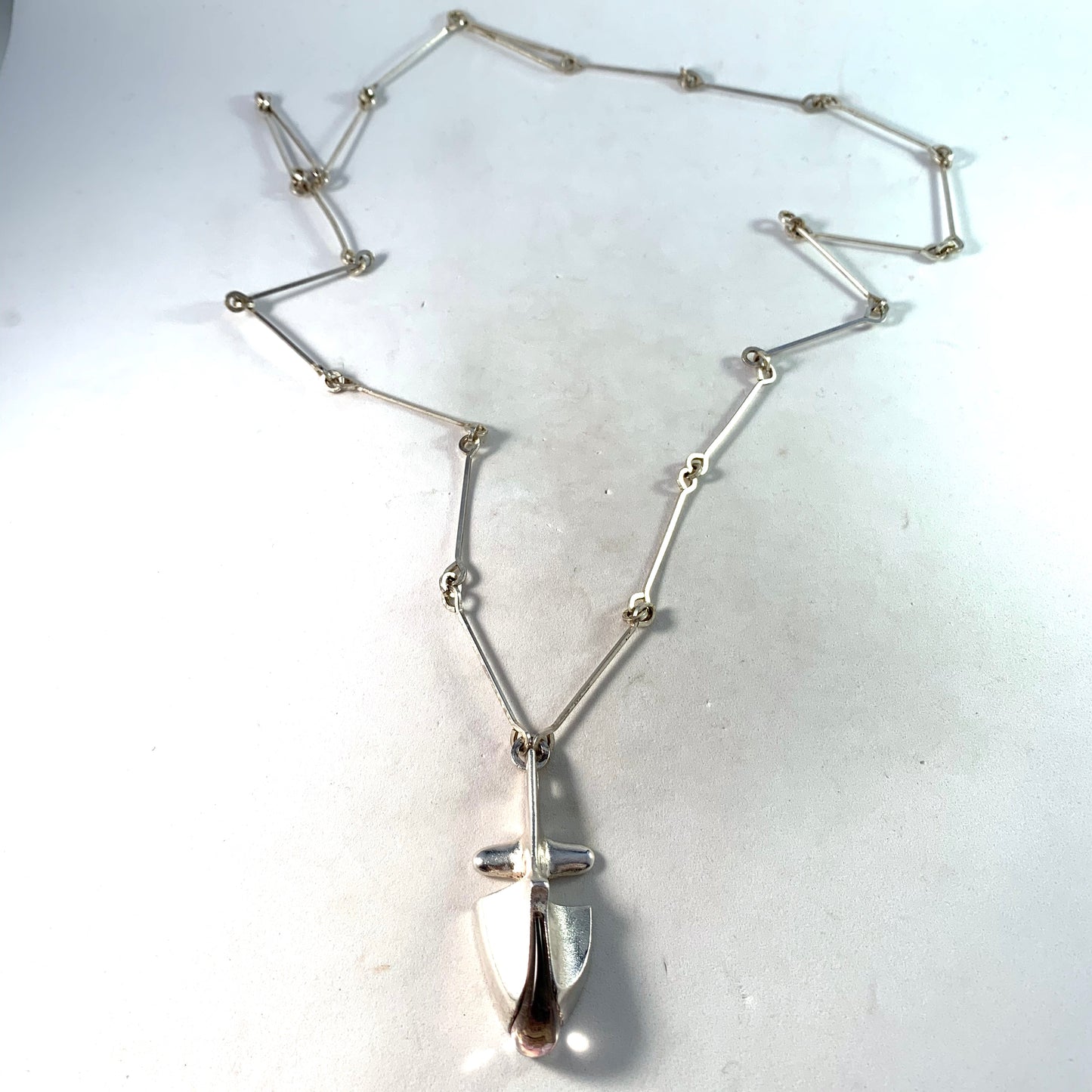 Björn Weckström for Lapponia, Finland 1974 Sterling Silver Acrylic Necklace. Design Iguana