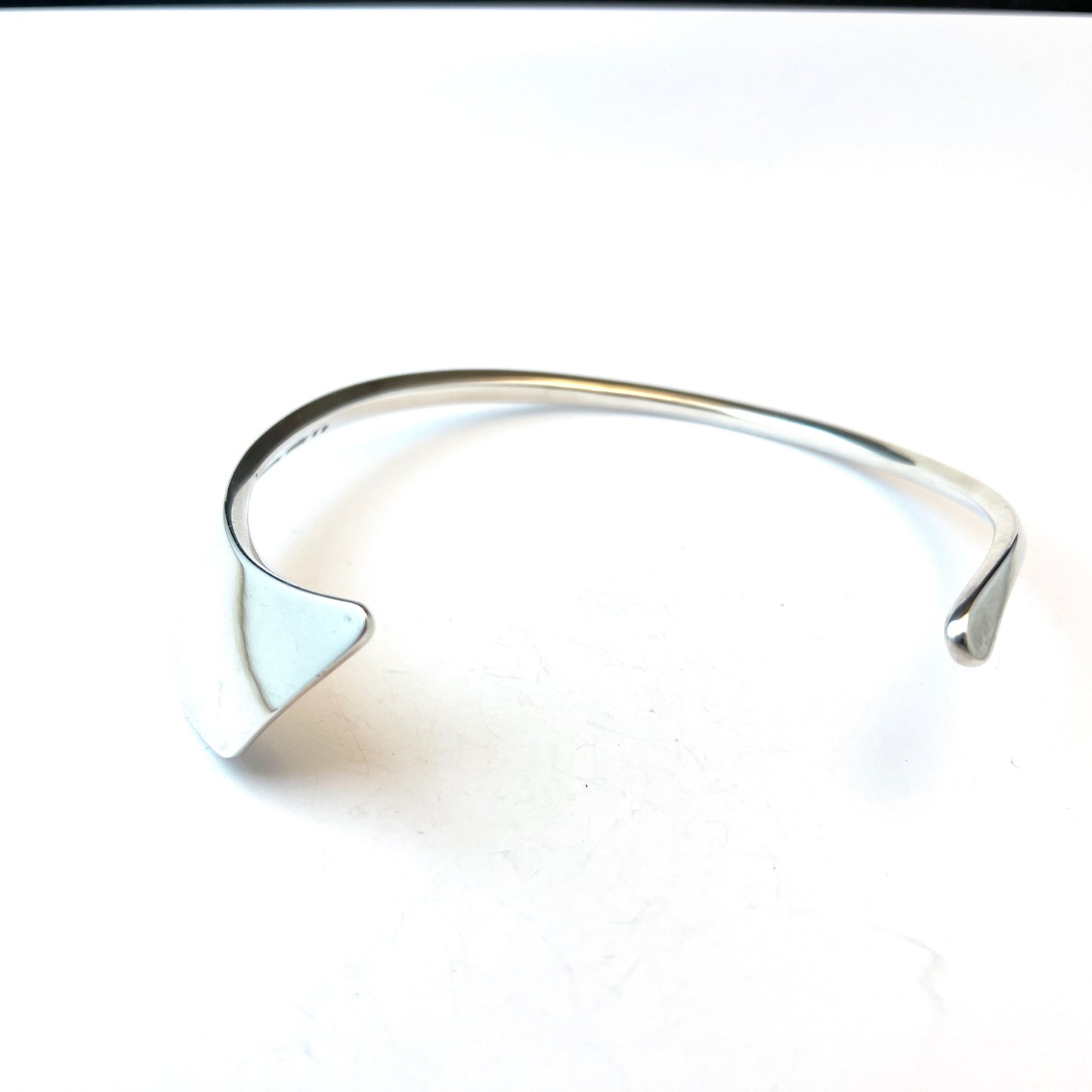 Bent Knudsen, Denmark 1950-60s. Vintage Modernist Sterling Silver Neck Ring. Design 17.