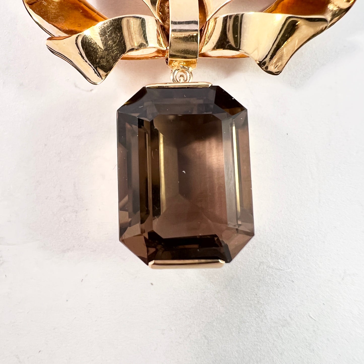 Atelje Stigbert, Sweden 1944. Vintage 18k Gold Smoky Quartz Pendant.