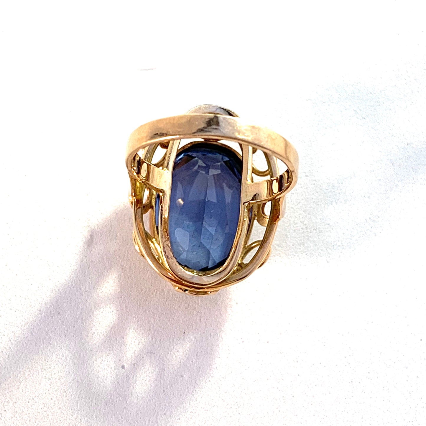Eastern Europe 1940-50s Mid Century 14k Gold Synthetic Spinel Cocktail Dinner Ring.