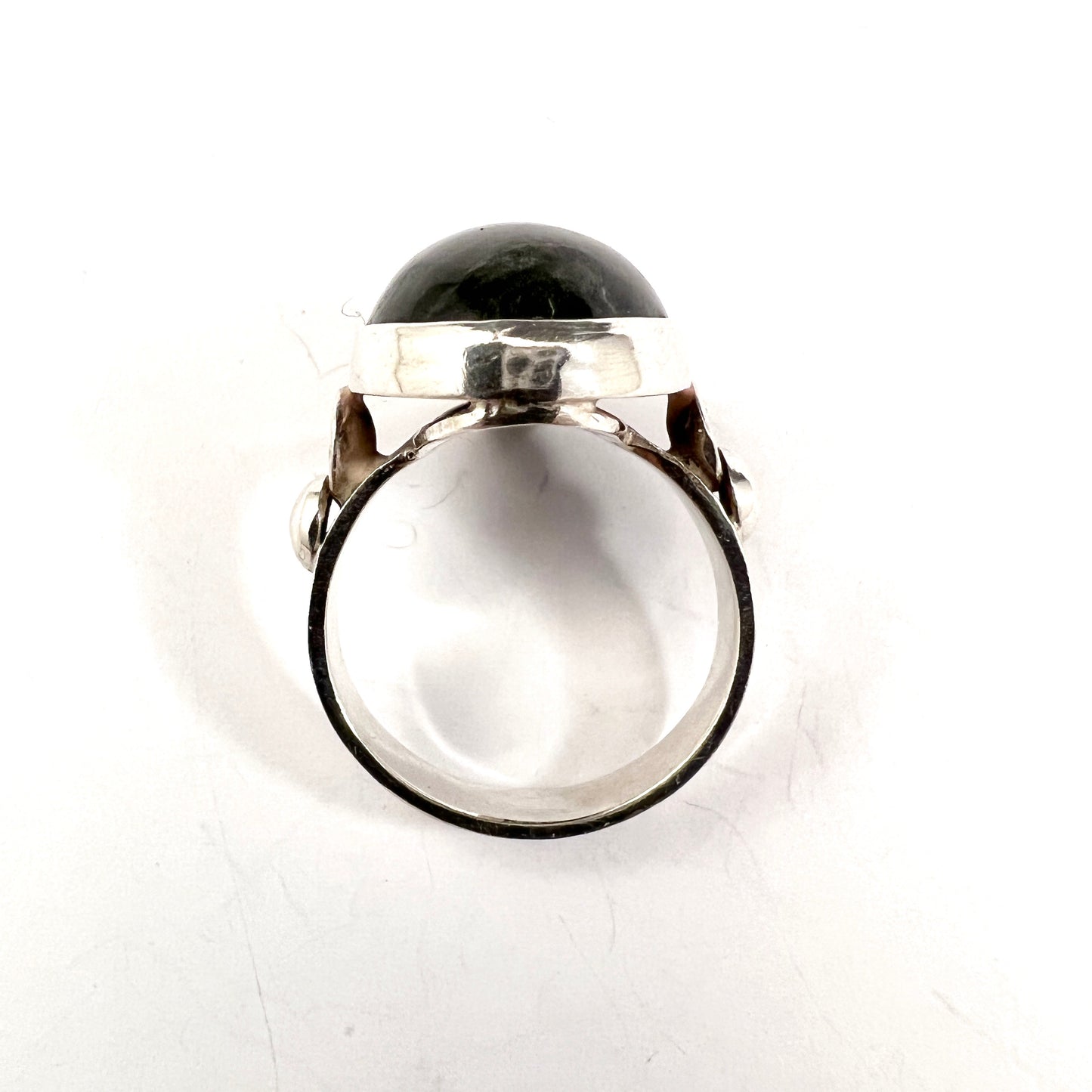 Krakow, Poland 1972. Vintage Solid Silver Dark Green Hardstone Ring.