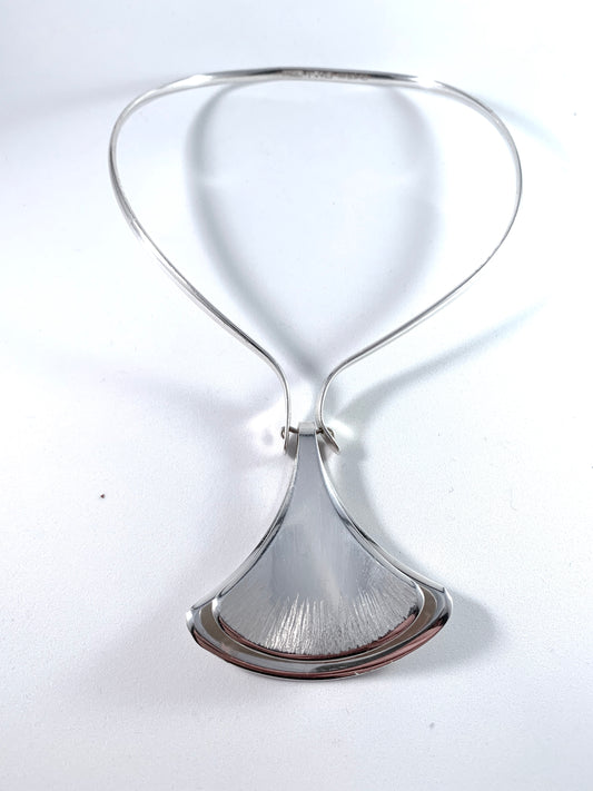 KE Palmberg for Alton, Sweden 1974. Massive Sterling Silver Collar Pendant Necklace.