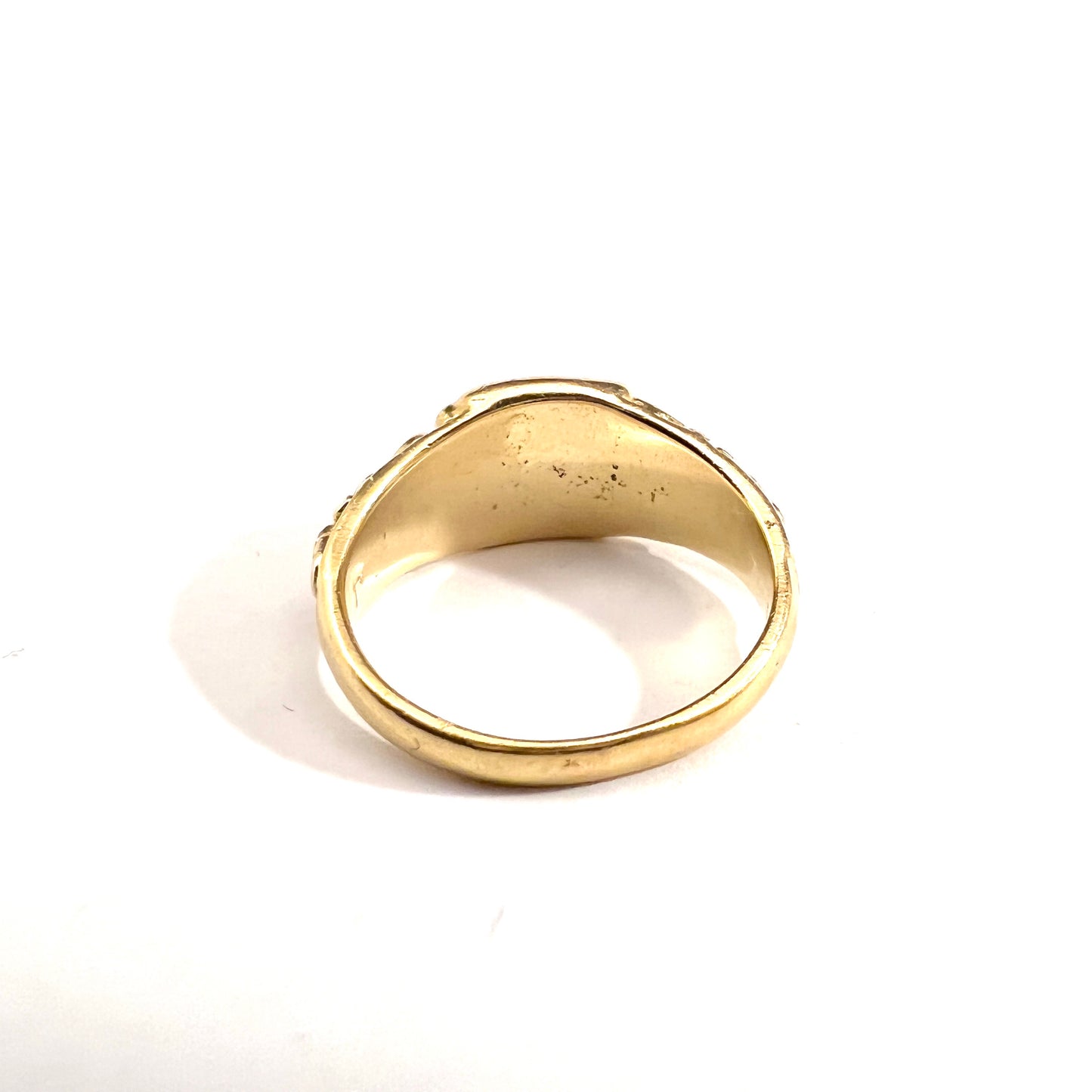 Bengt Hallberg, Sweden. Vintage Medieval Copy 18k Gold Floral Ring.