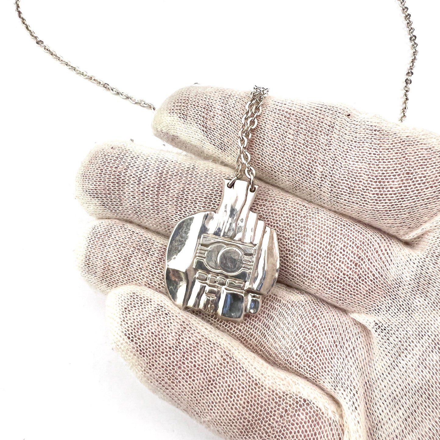 Sporrong, Sweden 1975. Vintage Solid Silver Pendant Long Chain Necklace.