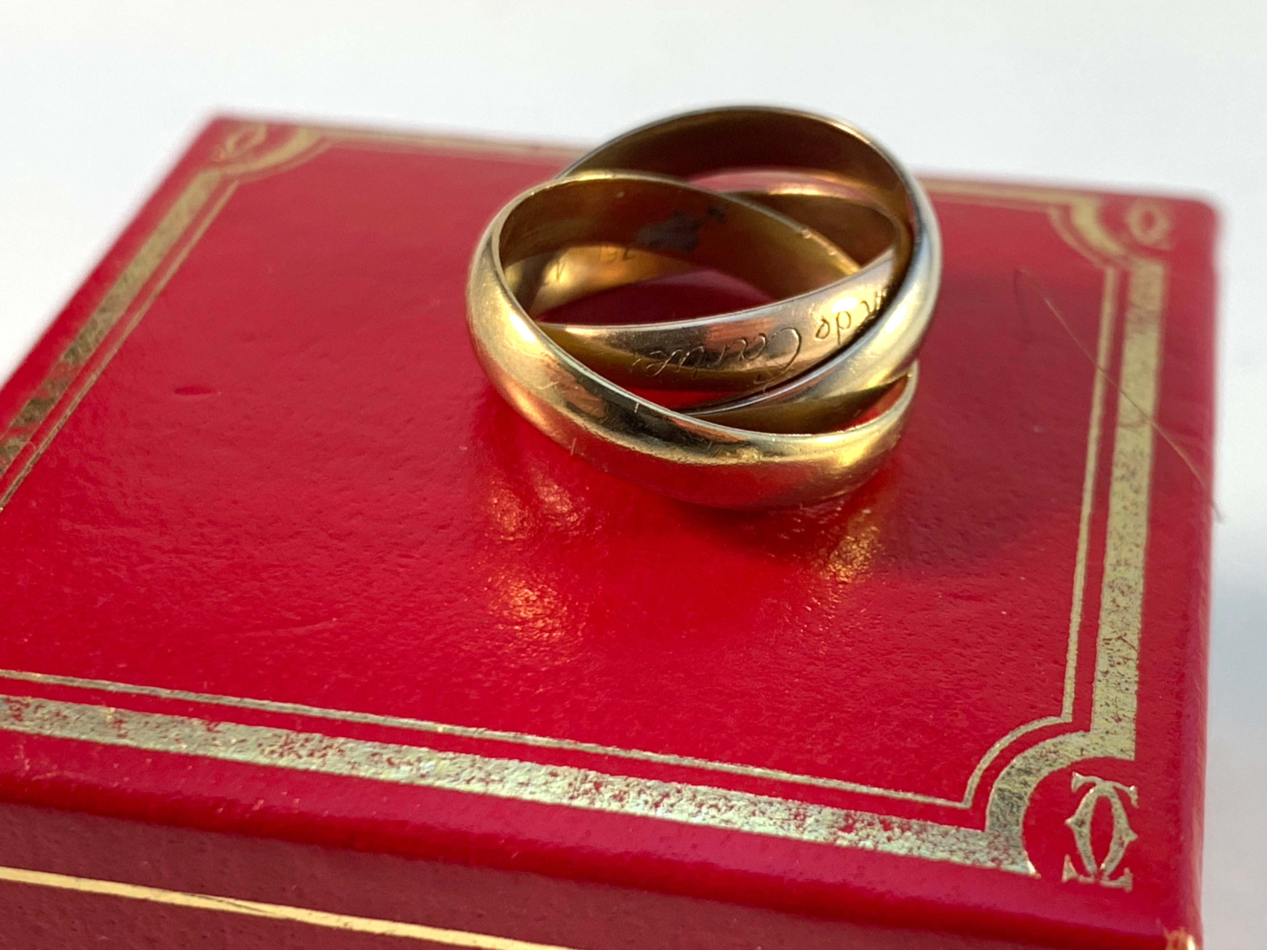 Les Must De Cartier、ヴィンテージ 18K ゴールド トリニティ リング