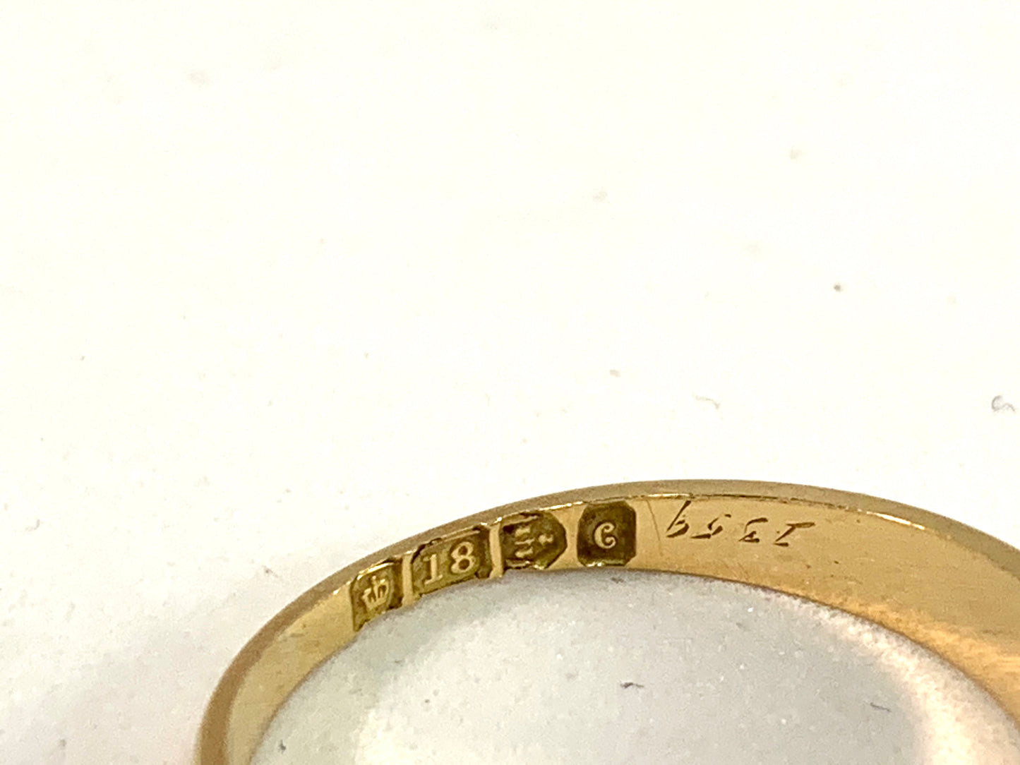Chester year 1903 Antique Edwardian 18k Gold 0.20ctw Old Cut Diamond Ring.