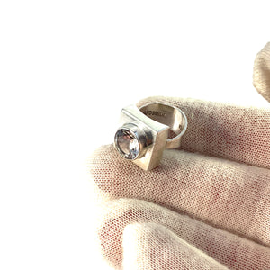 GUSSI, Sweden 1965. Sterling Silver Rock Crystal Pinky Ring.