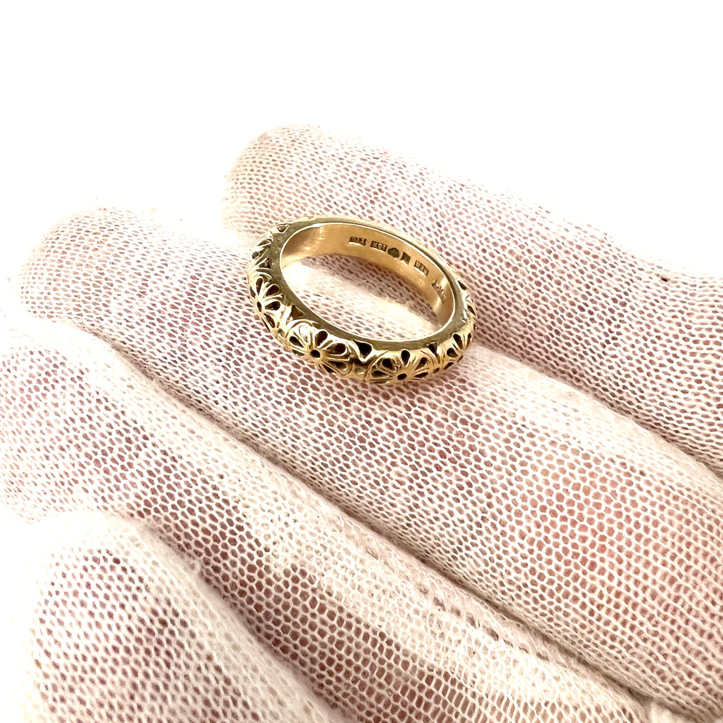 Bengt Hallberg, Sweden. Vintage Medieval Copy 18k Gold Ring. Original from 1537 A.D.