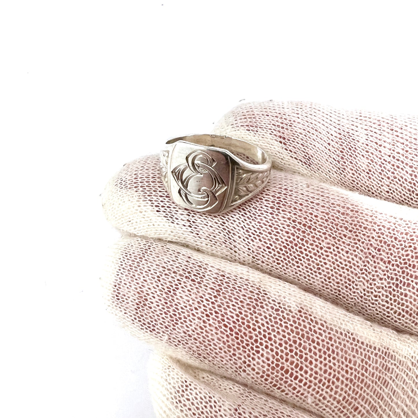 R Wahlberg, Sweden 1943. Vintage War-Time Solid Silver Signet Ring EO / OE