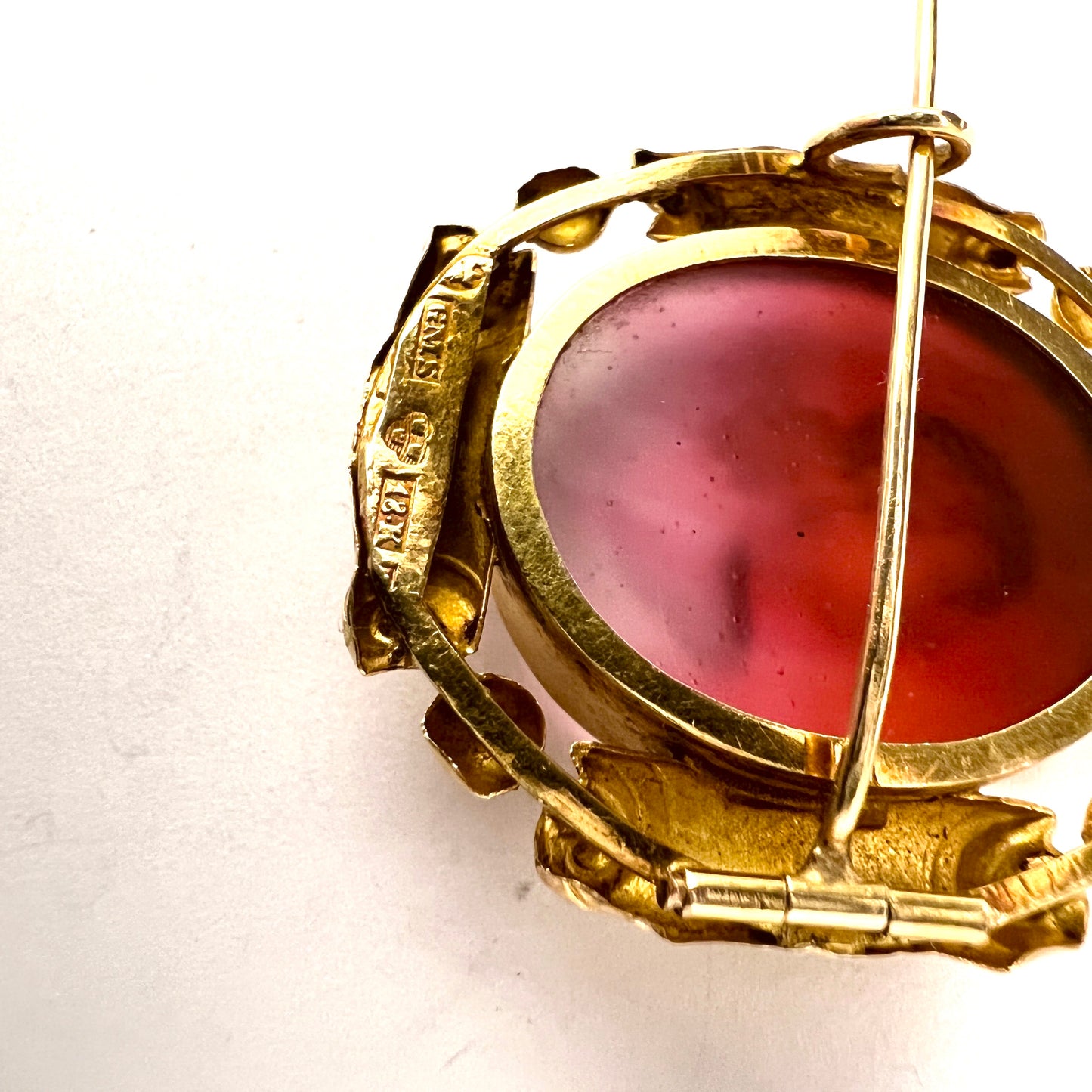 Gustaf M Sjöblom, Sweden 1830-54. Antique Early Victorian 18k Gold Intaglio Brooch.