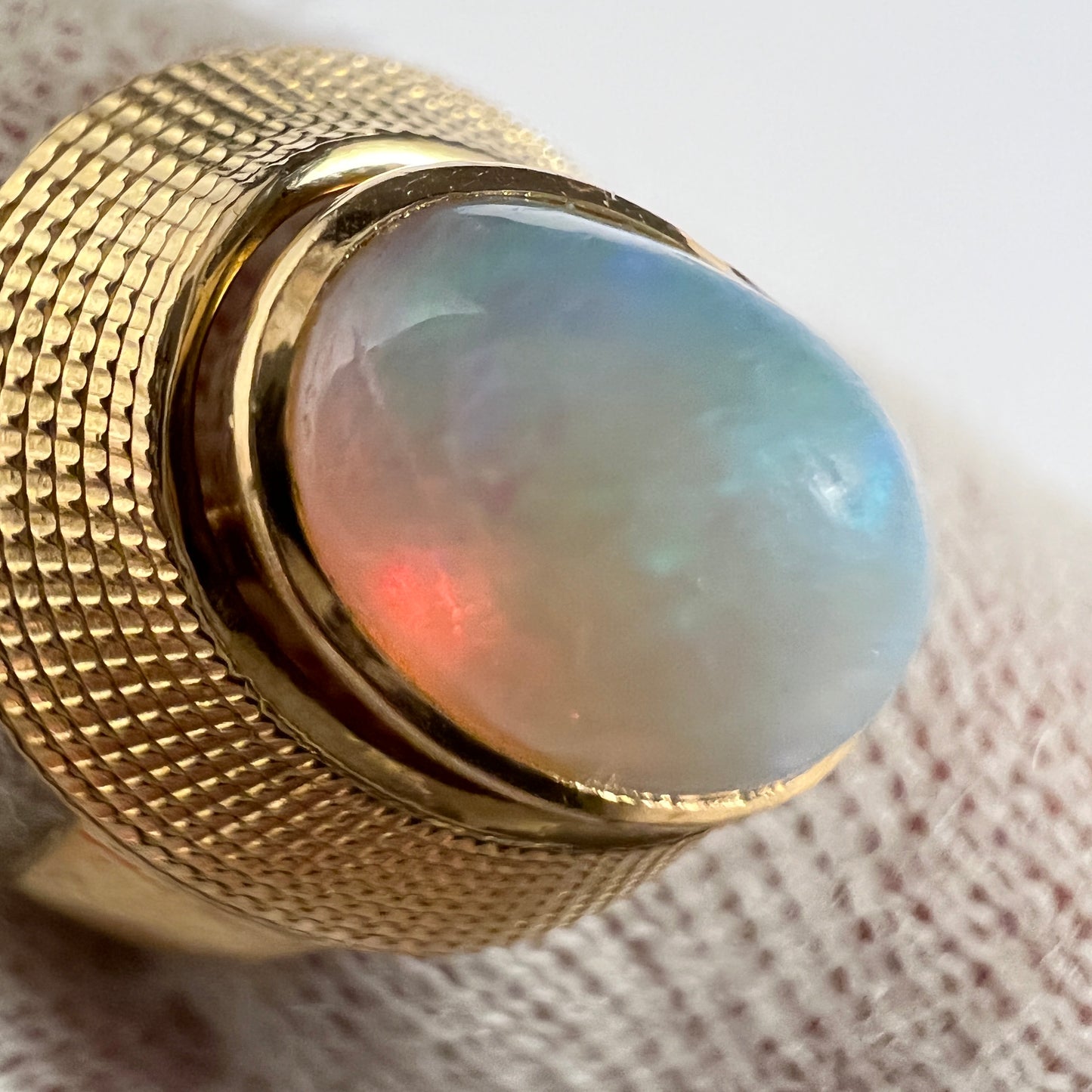 Sweden c 1970s. Vintage 18k Gold Opal Ring.