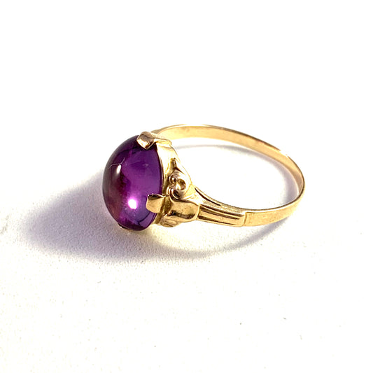 Ceson, Sweden 1952 Mid Century 18k Gold Synthetic Sapphire Ring.