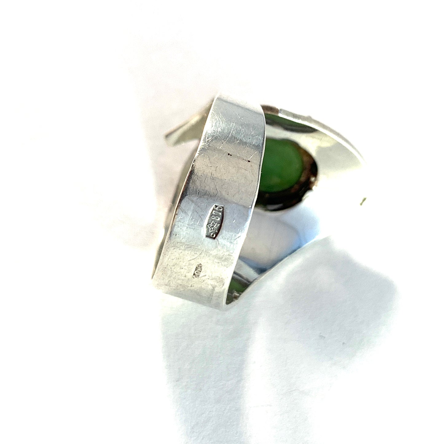 Russia, Soviet Era 1950-60s Mid Century Solid Silver Nephrite Ring.