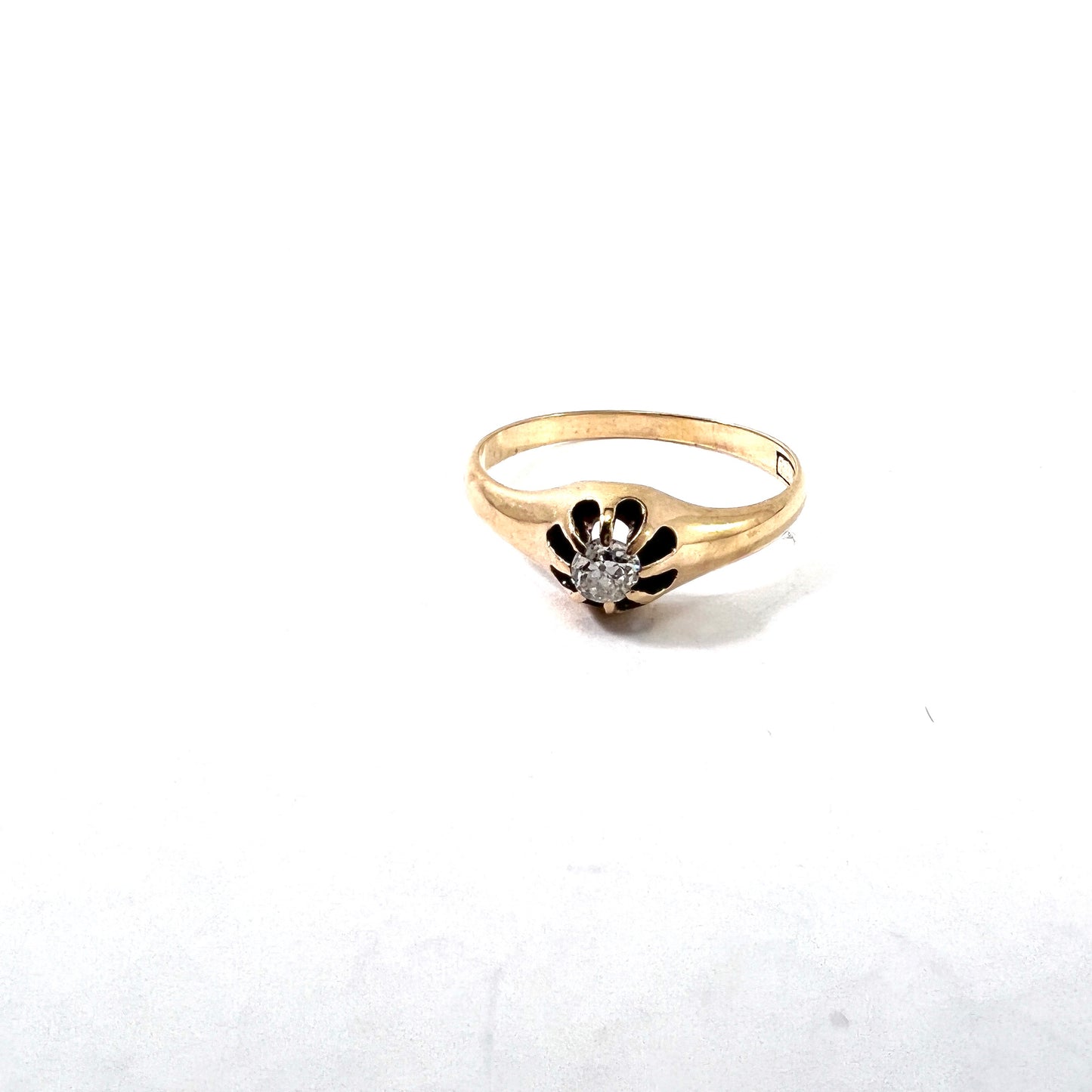 Maker KVK, Germany c 1930-40s. Vintage 14k Gold 0.17ct Diamond Ring.