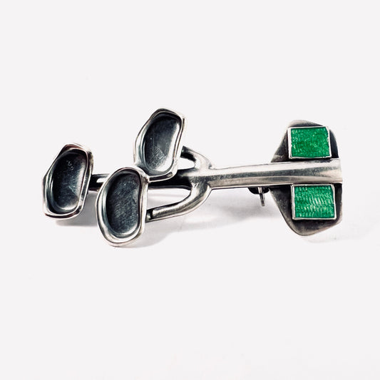 Wahlberg, Sweden 1955. Vintage Mid Century Modern Sterling Silver Green Enamel Brooch.
