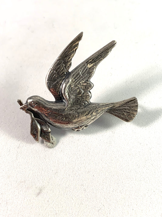 Hugo Grun, Sweden year 1945 Solid Silver Peace Dove Celebrating end of WW2 Brooch.