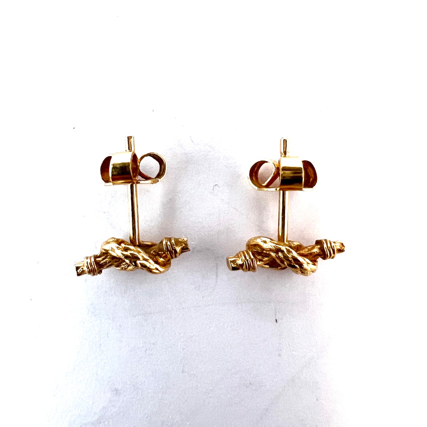 Theresia Hvorslev, Sweden. 18k Gold Love knot Stud Earrings.