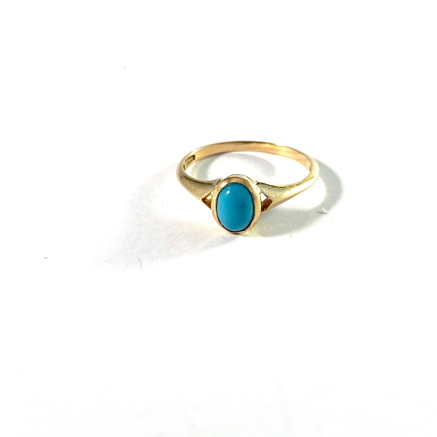 G Dahlgren, Sweden year 1940. Vintage 18k Gold Turquoise Ring.