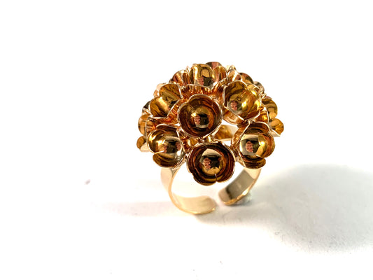 Liisa Vitali, Finland 1970s 18k Gold Massive Ring. Design: Spring