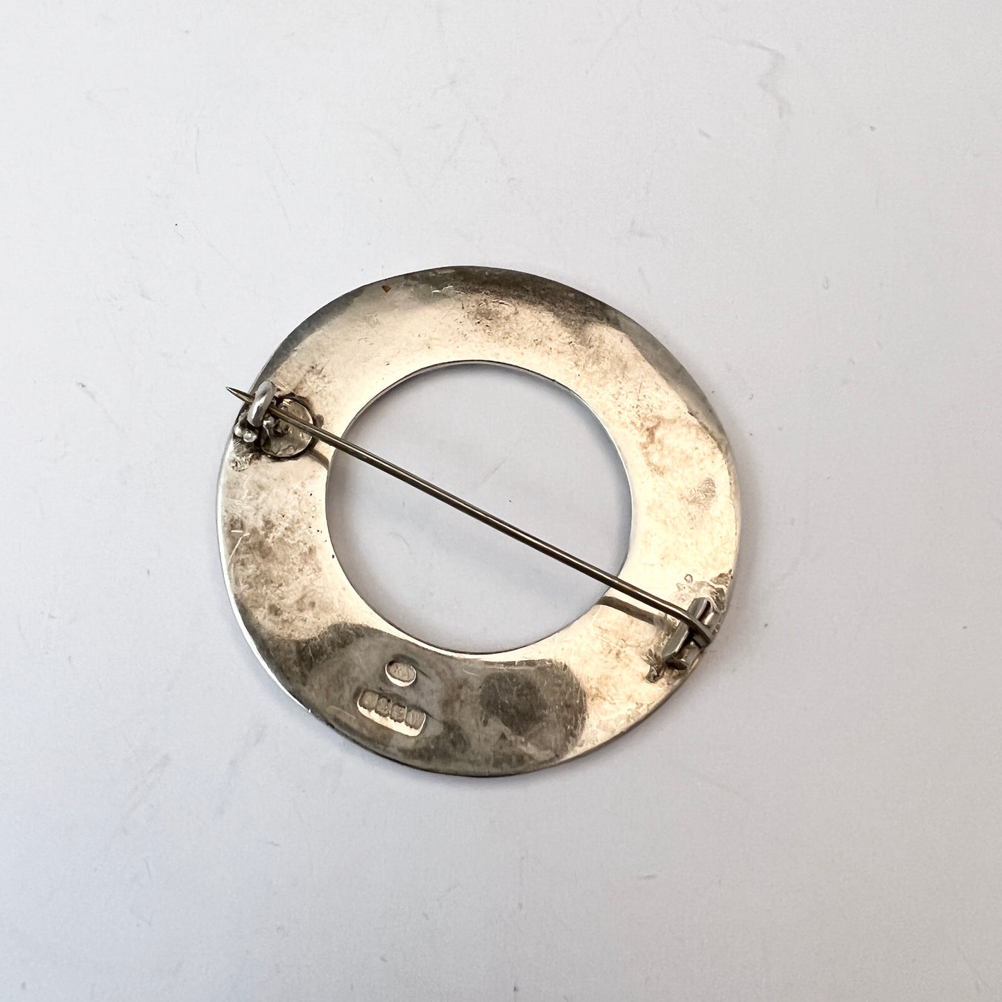 Robert Allison, Glasgow 1945. Vintage Sterling Silver Brooch.