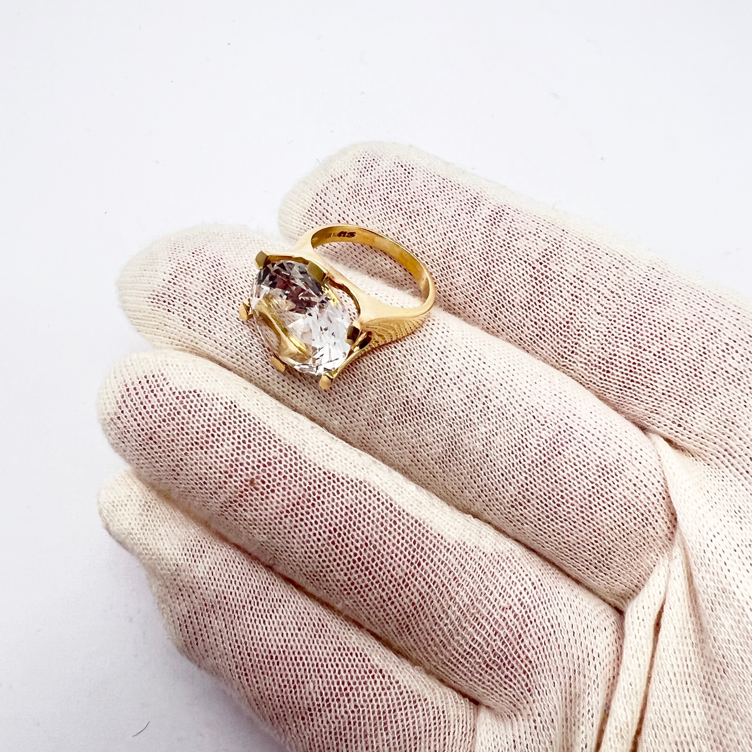 Herman Siersbøl Denmark 1960-70s. Bold Modernist 18k Gold Rock Crystal Ring. 8 gram