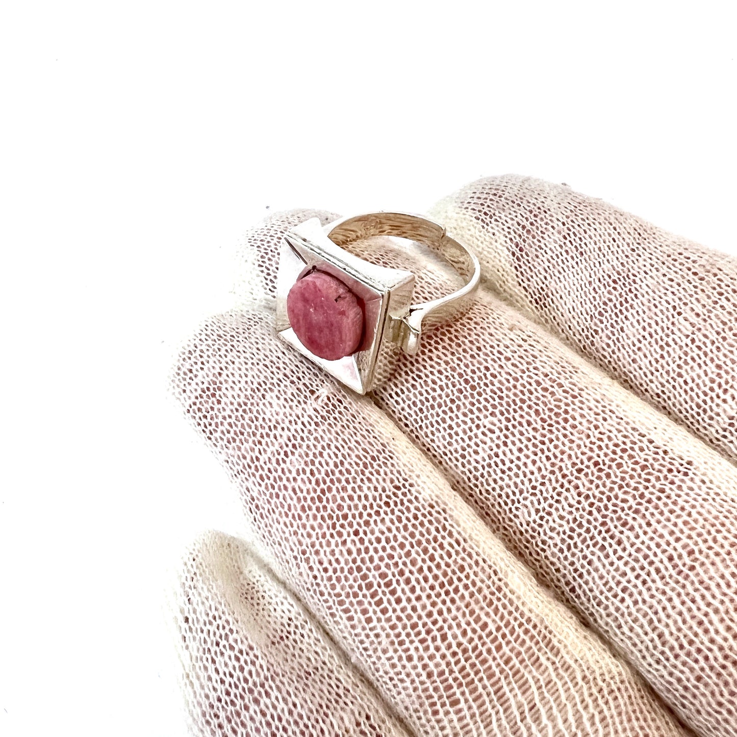 Camici Alfredo, Firenze, Italy 1944-68. Vintage 800 Silver Rhodonite Ring.