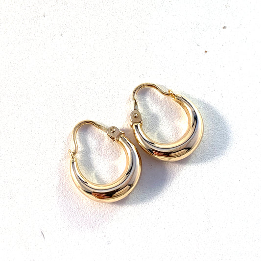 Sweden year 1946 Mid Century 18k Gold Earrings.