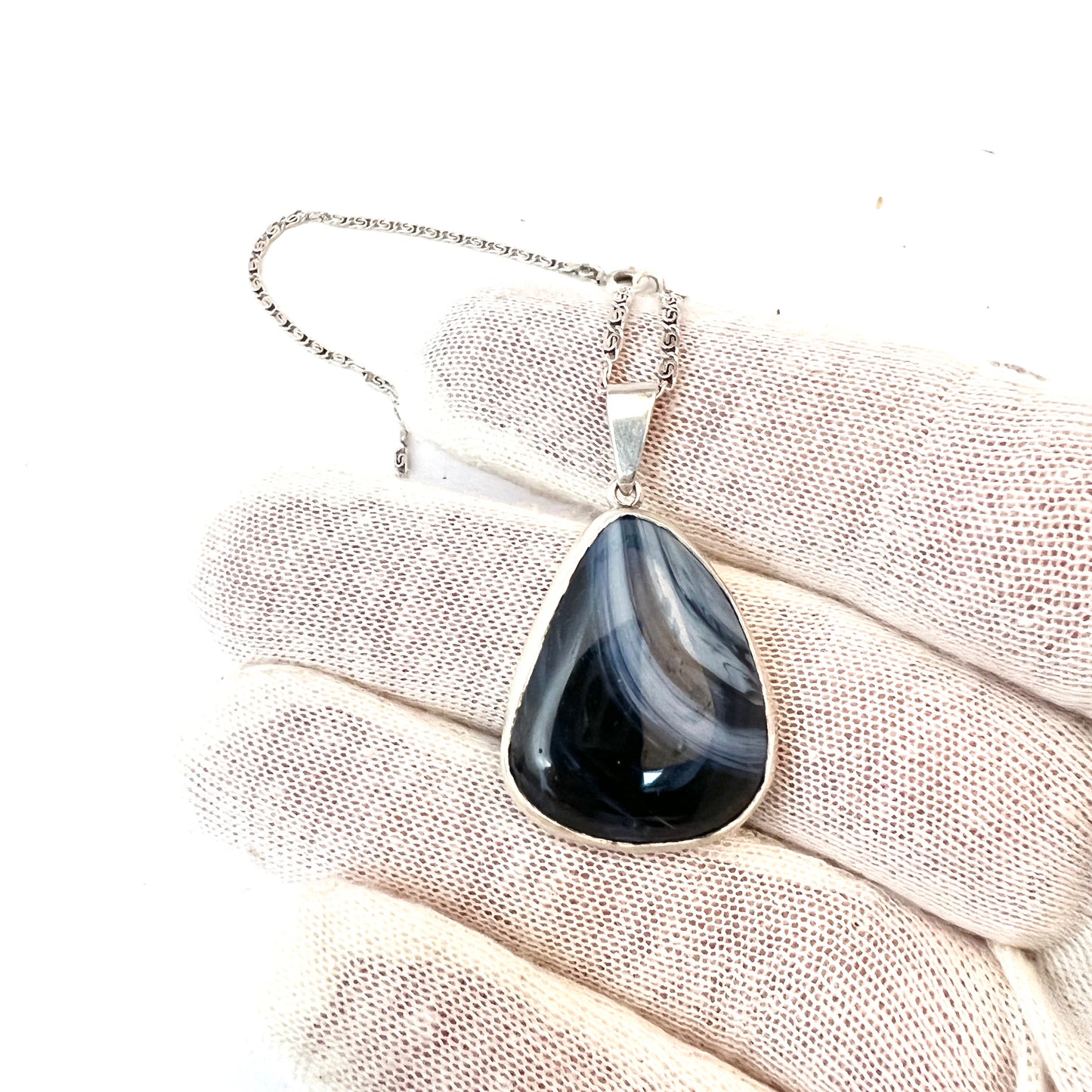 Märta Lindgren, Sweden 1955-66. Vintage Solid Silver Bergslagen-stone Pendant Necklace.