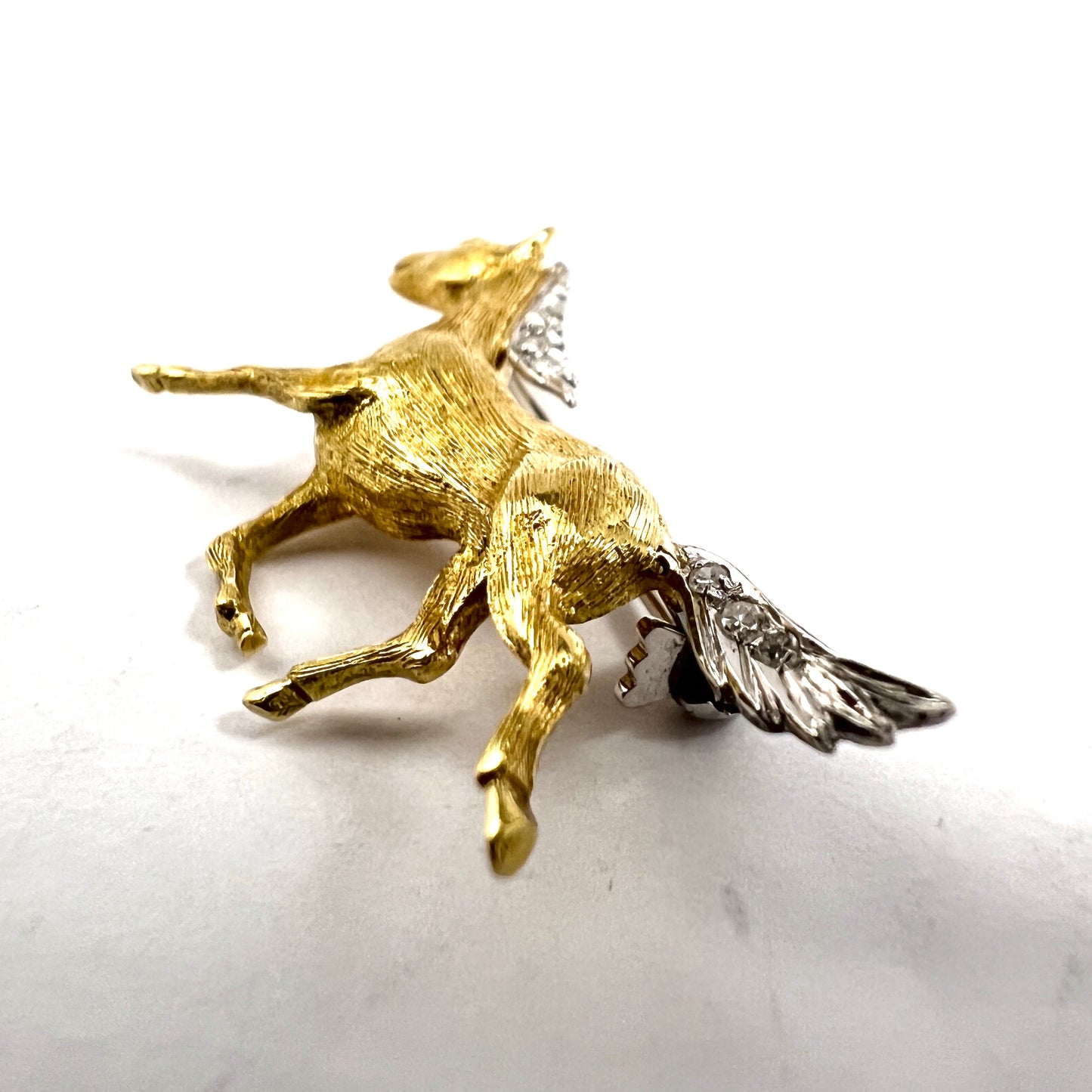 Vintage 18k Gold Diamond Horse Brooch.