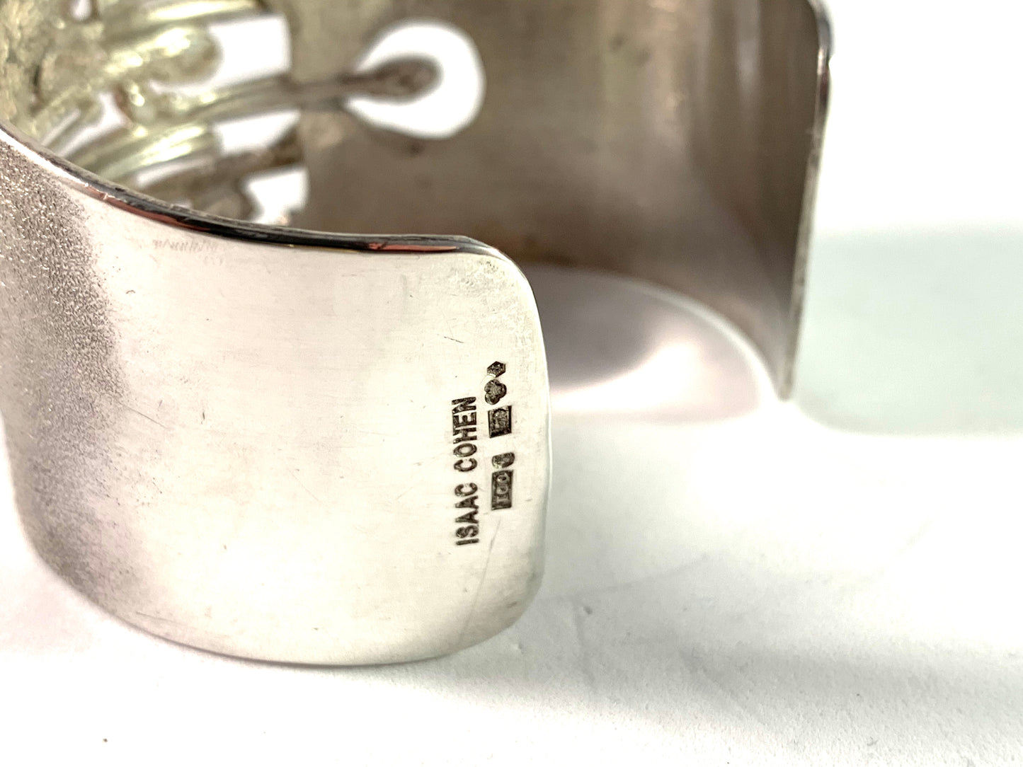 Isaac Cohen, Stockholm year 1970 Massive Sterling Cuff Bangle. Signed.