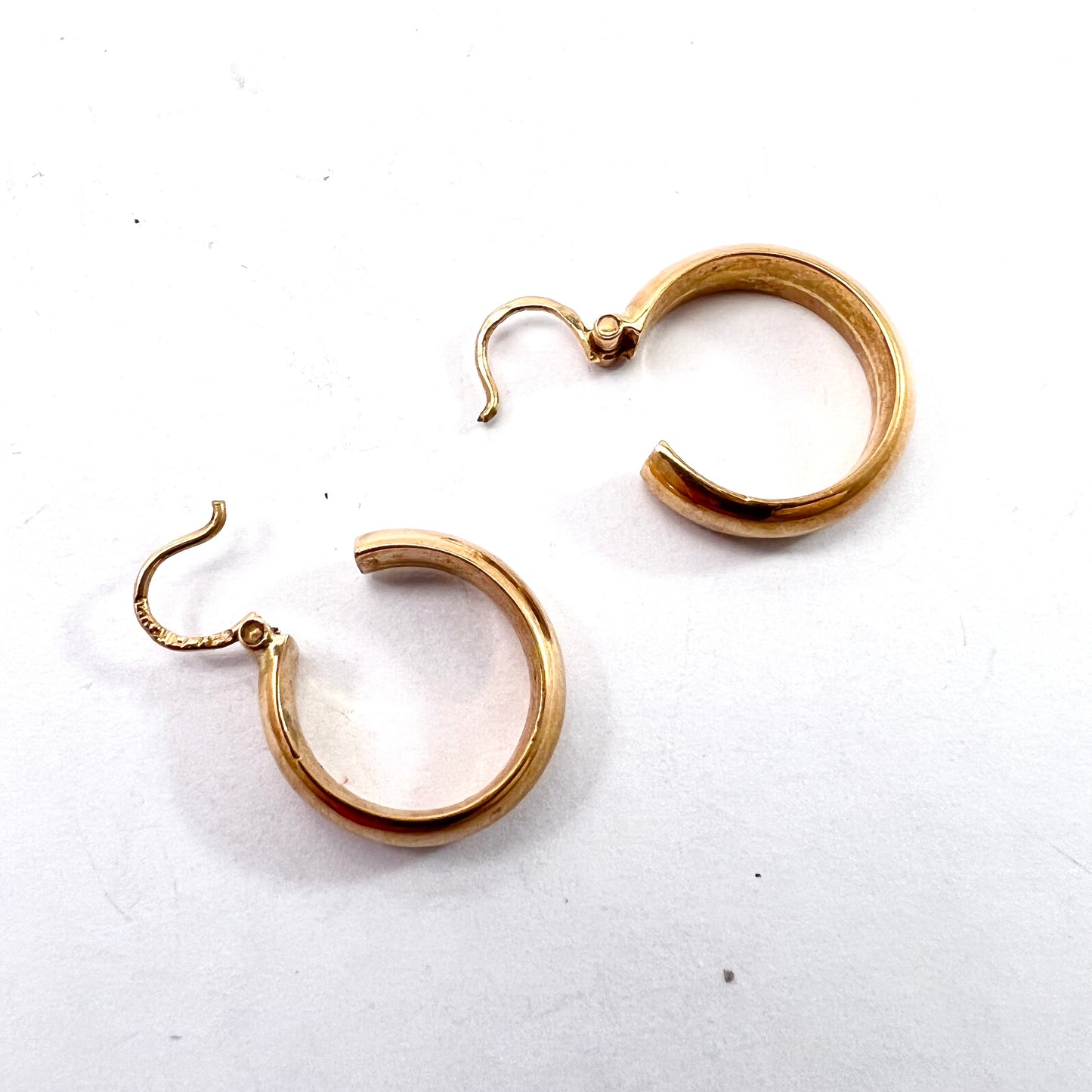 Sweden c 1960s Vintage Mid Century 18k Gold Earrings.