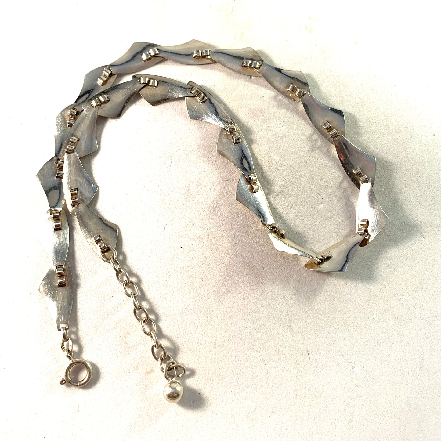 Andreas Daub, Germany c 1960 Mid Century Modern Solid 830 Silver Necklace.