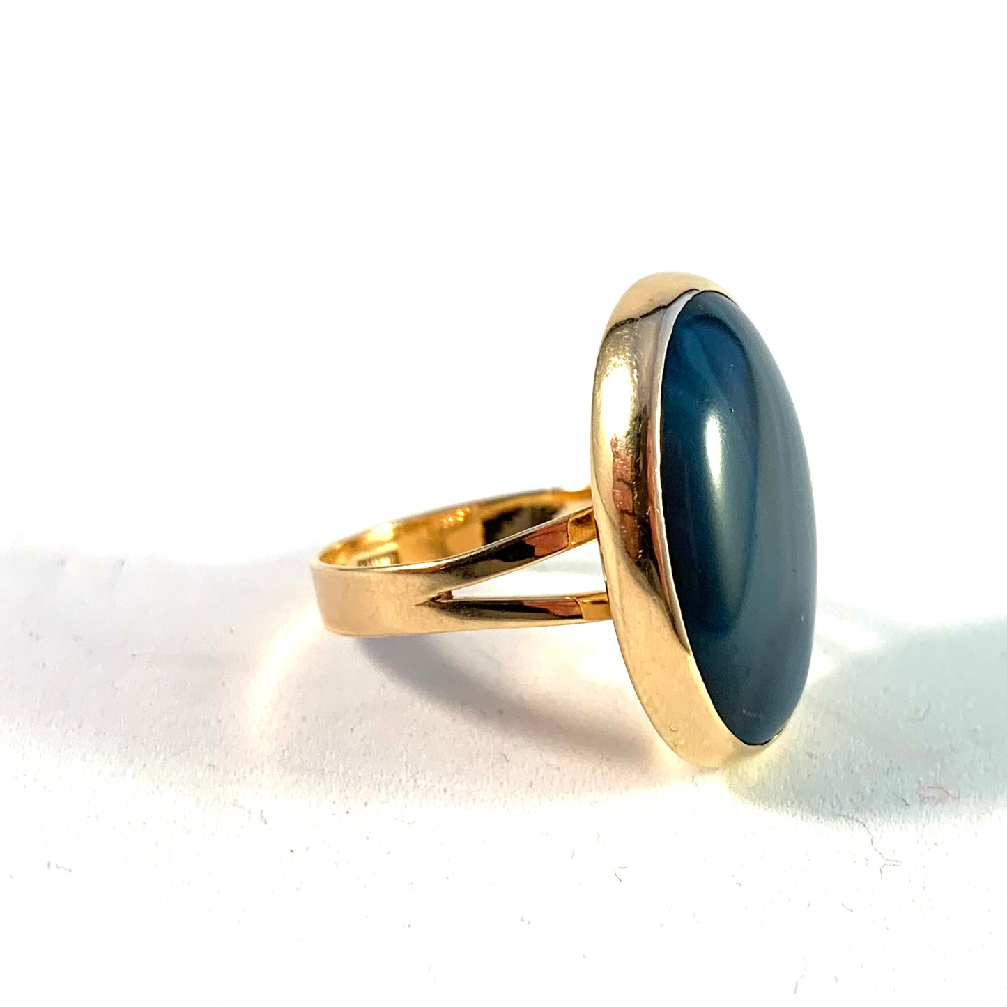Lauris, Sweden Vintage 18k Gold Bergslagen-stone Ring.