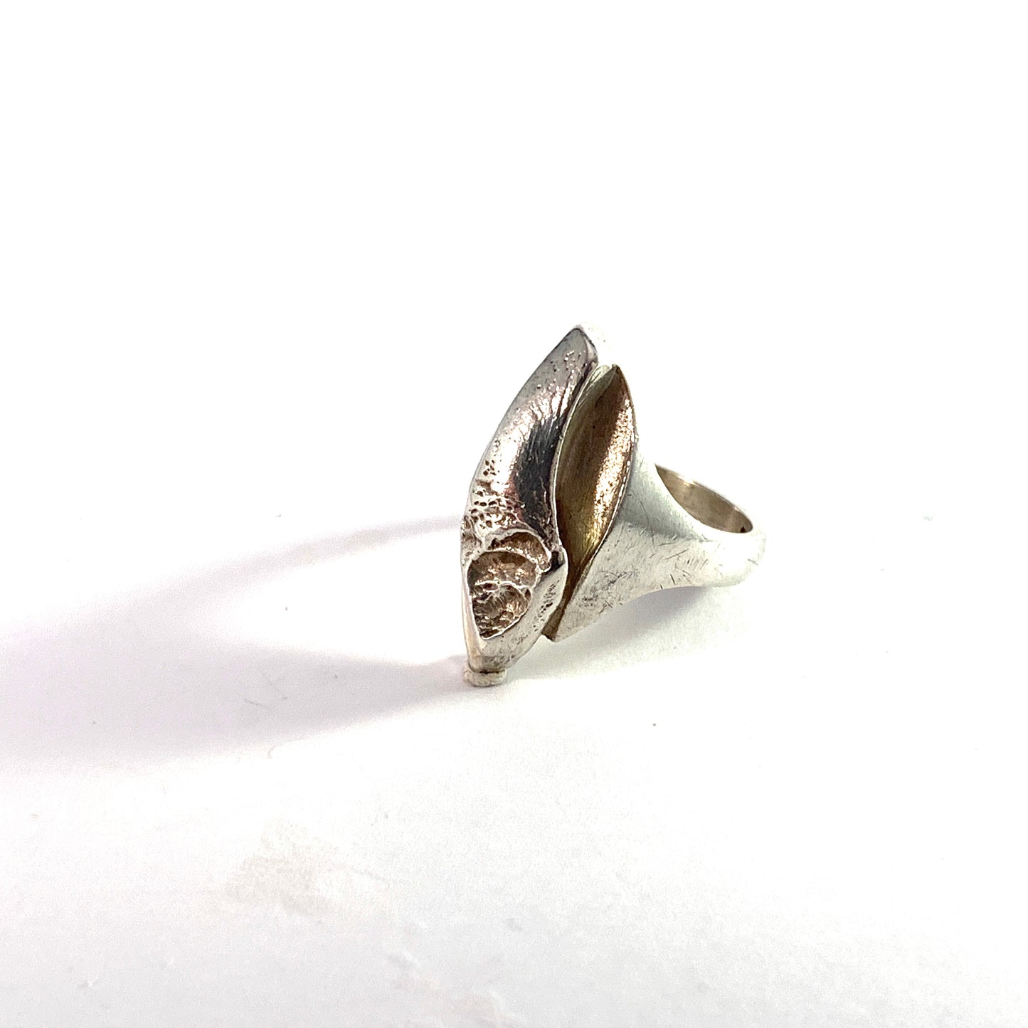 Matti Hyvärinen Finland 1970s Modernist Sterling Silver Ring. Signed