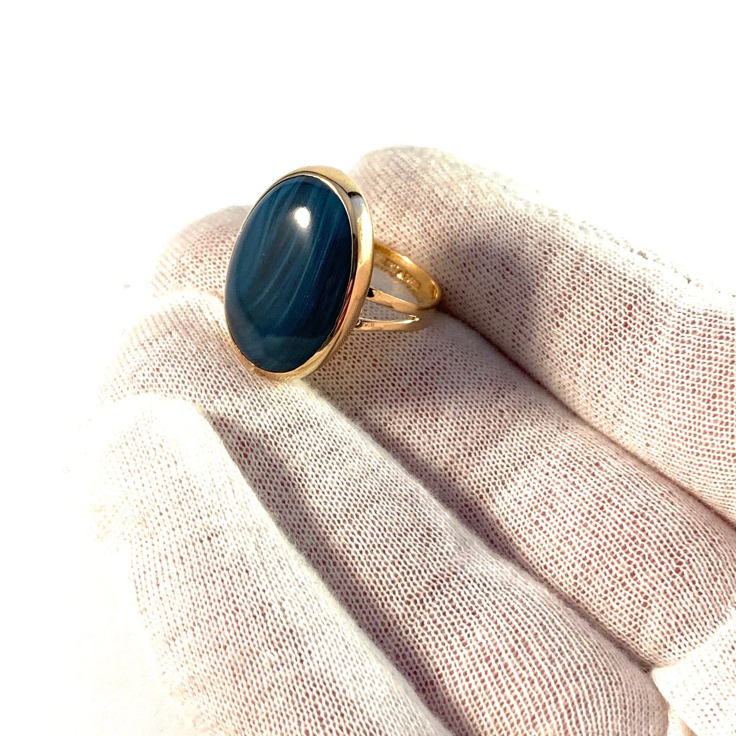 Lauris, Sweden Vintage 18k Gold Bergslagen-stone Ring.