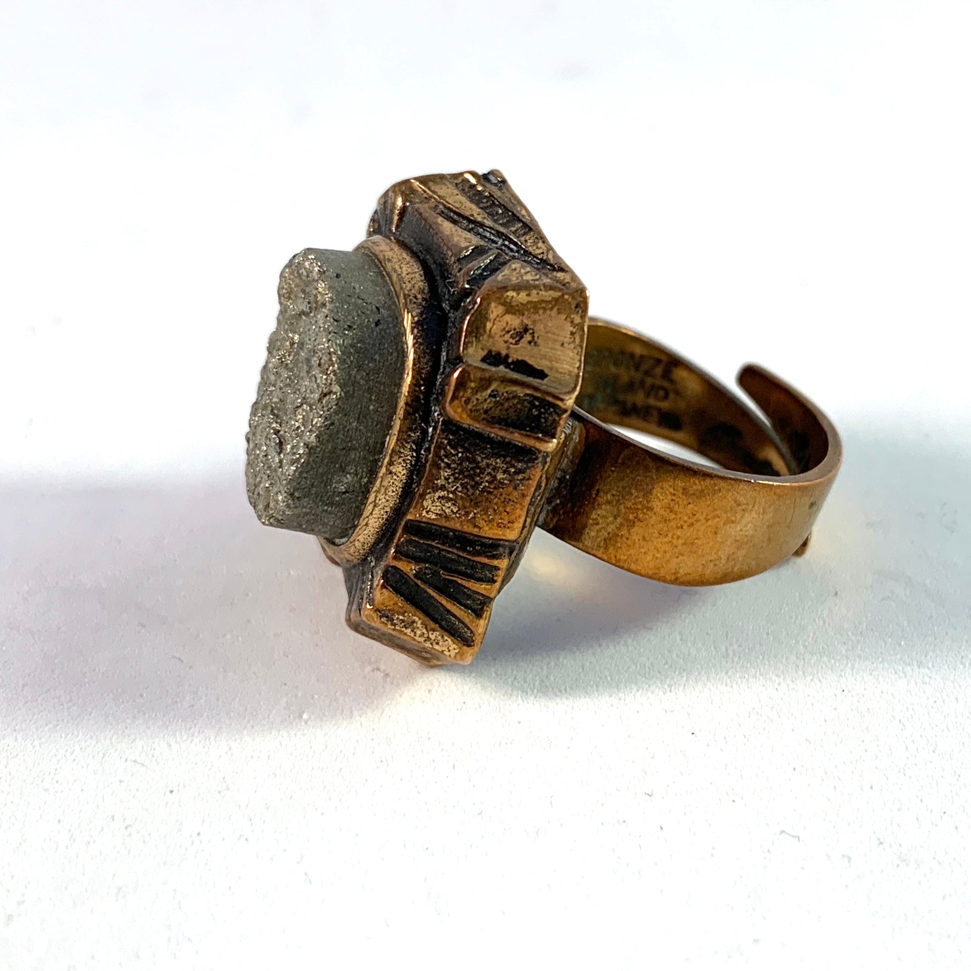 Pentti Sarpaneva Finland 1960-70s Bold Bronze Iron Ore Ring