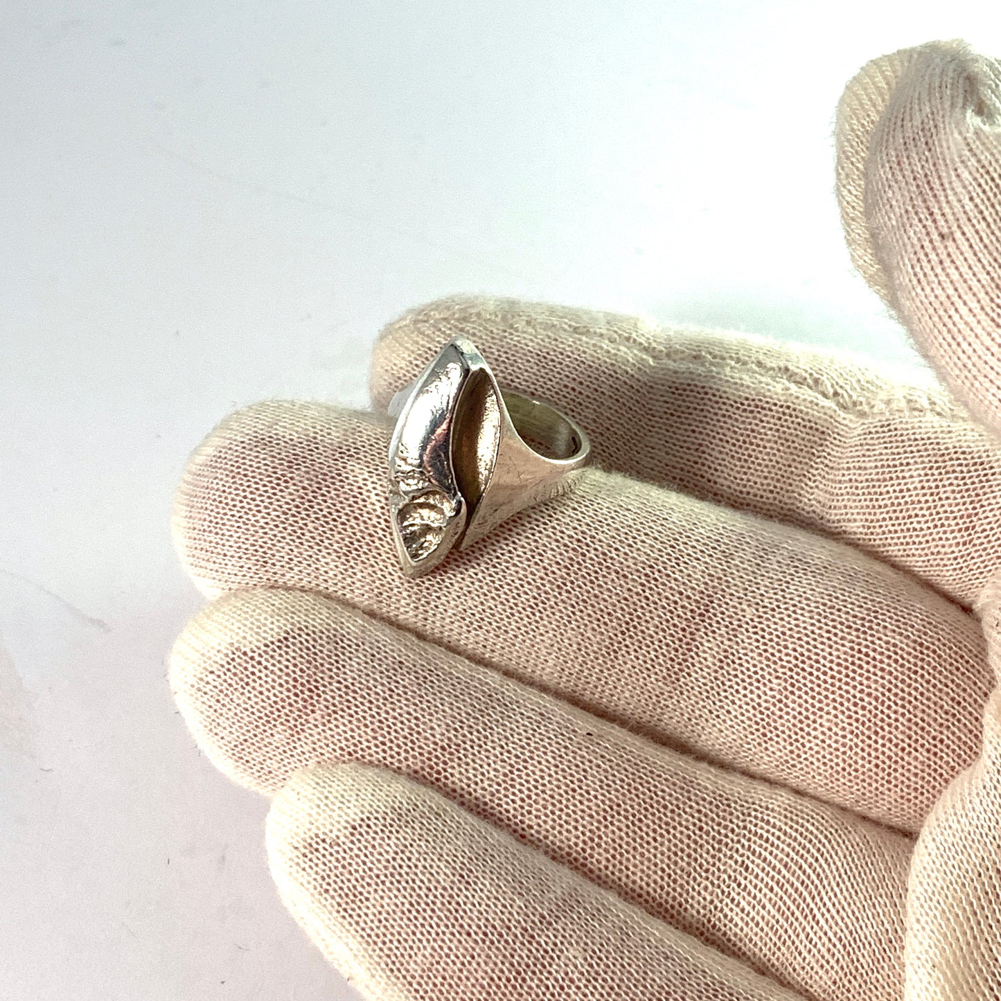 Matti Hyvärinen Finland 1970s Modernist Sterling Silver Ring. Signed