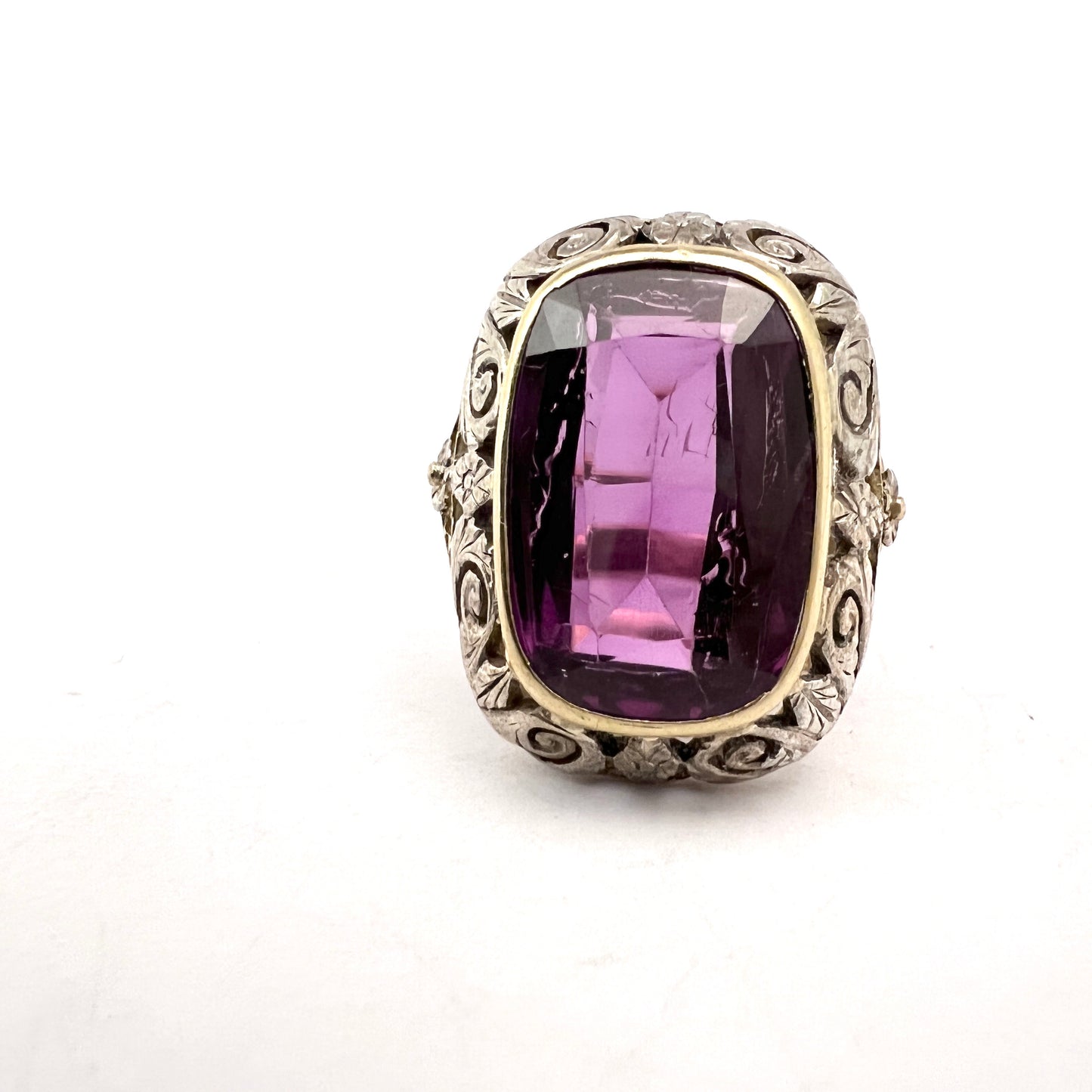 Maker FD 1930-40s. Vintage 18k Gold Silver Amethyst Ring.