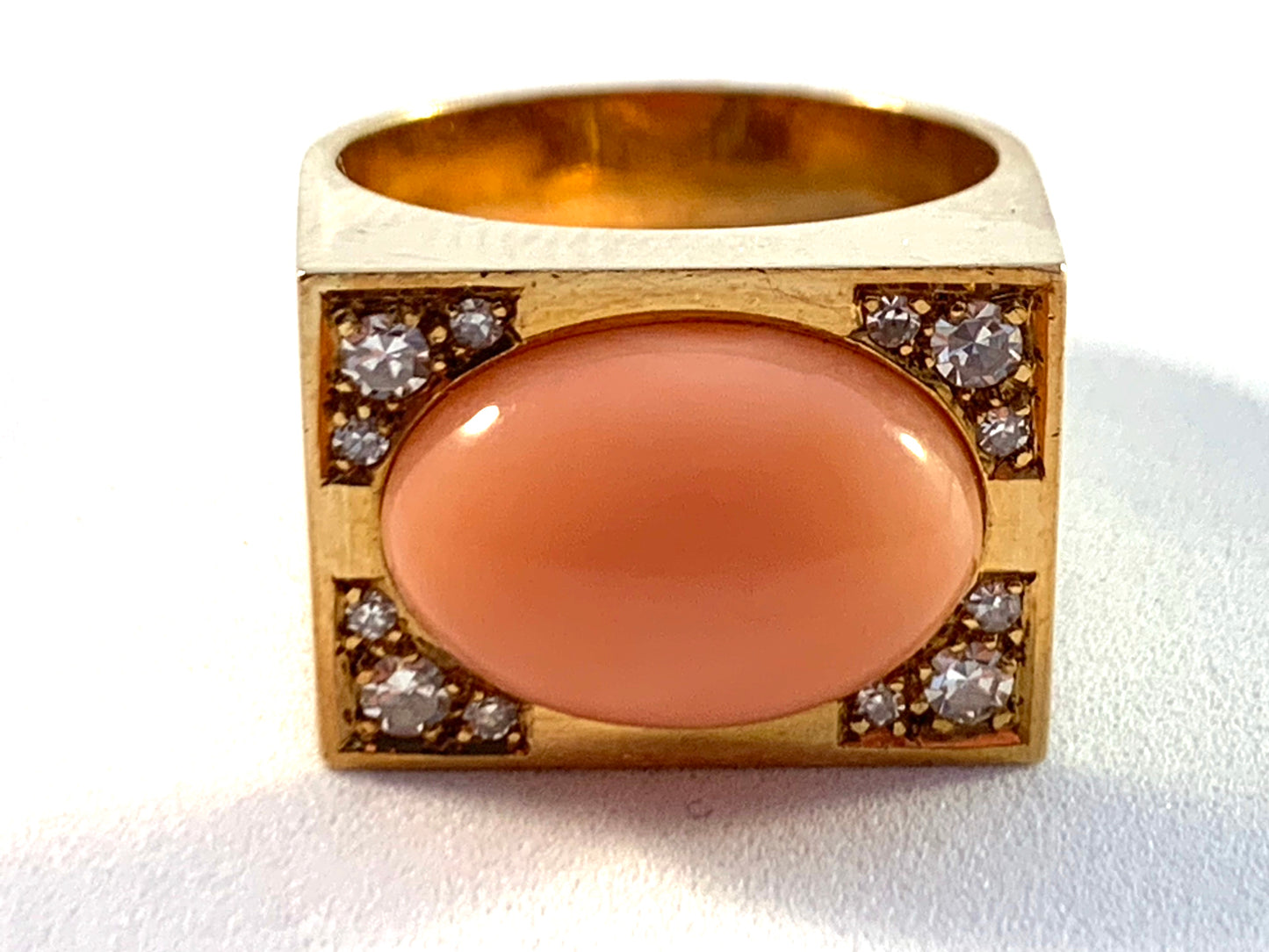 Carl Bucherer, Switzerland Vintage 18k Gold Diamond Coral Ring.