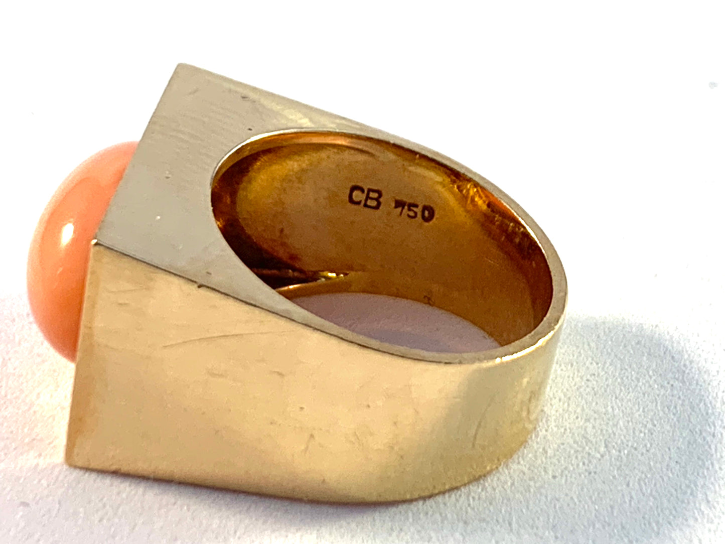 Carl Bucherer, Switzerland Vintage 18k Gold Diamond Coral Ring.