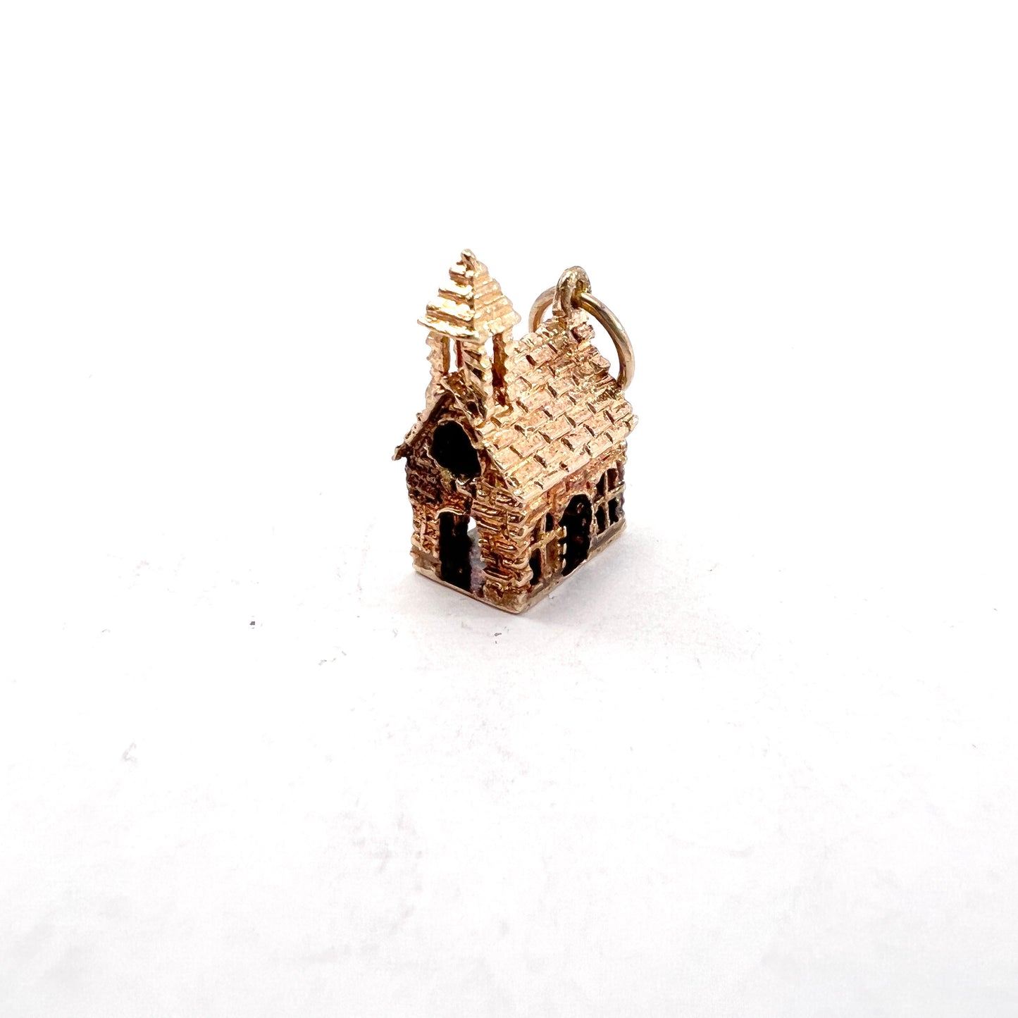 Maker ZLd, London 1970s. Vintage 9k Gold Church Charm.