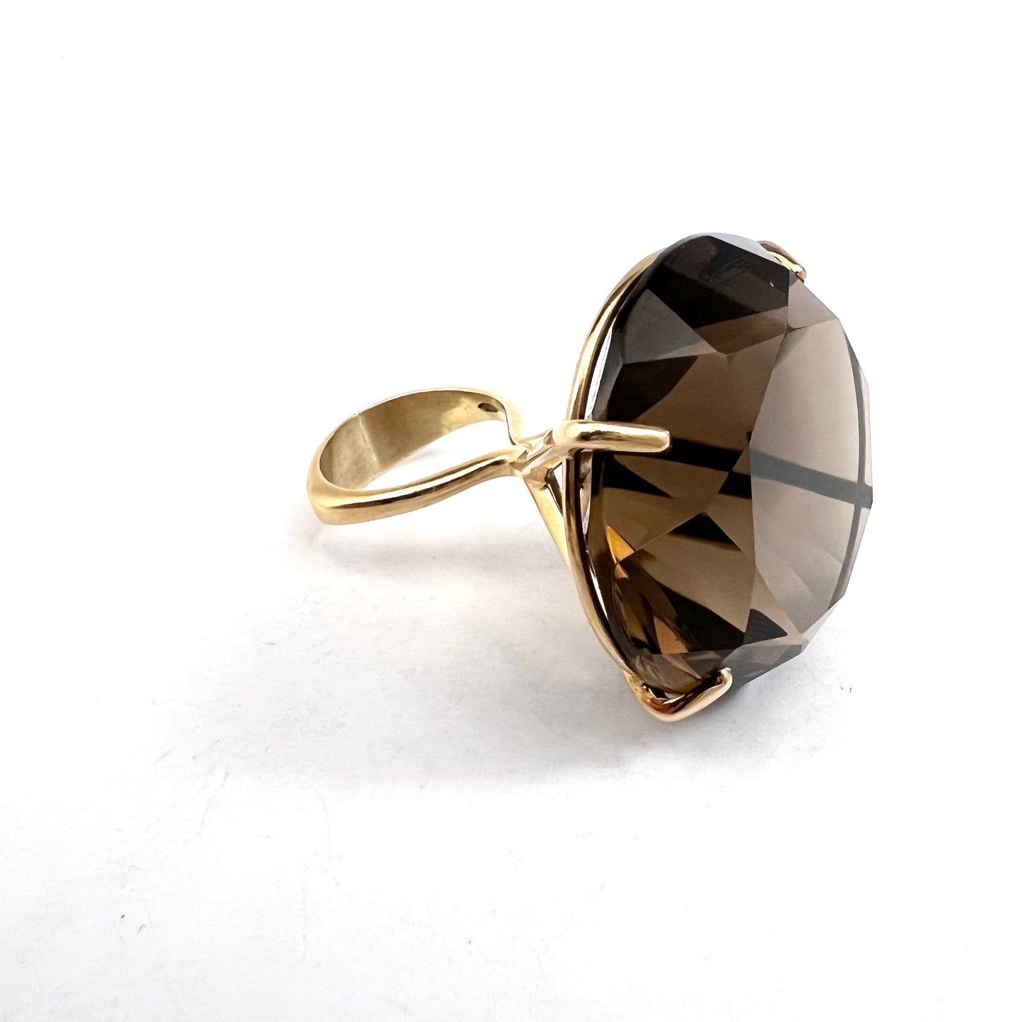 Vintage 1960s. 18k Gold Huge Smoky Quartz Cocktail Ring. 35gram