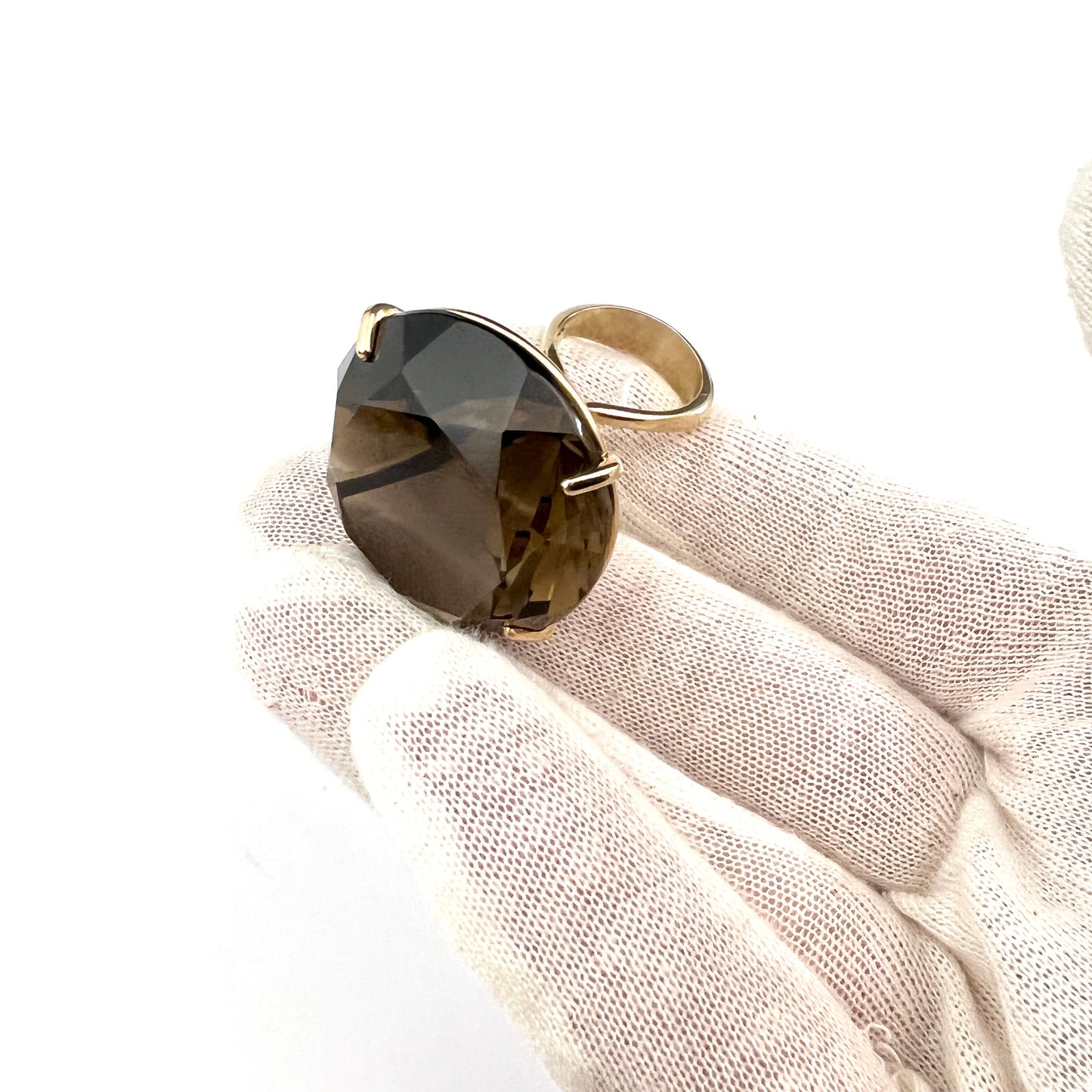 Vintage 1960s. 18k Gold Huge Smoky Quartz Cocktail Ring. 35gram