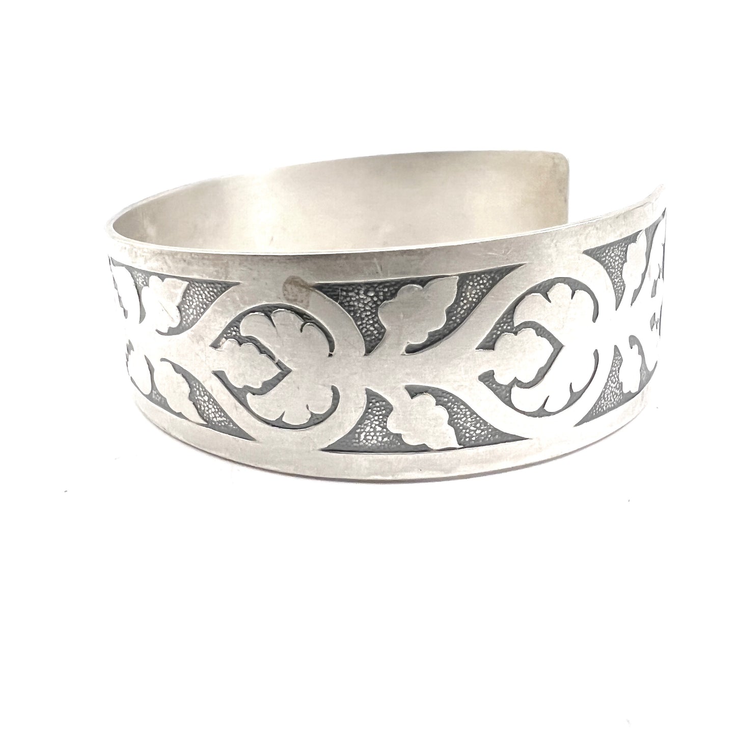 Liljesten - Wallins, Sweden 1959. Vintage Mid-century Sterling Silver Cuff Bracelet. Engraved KP