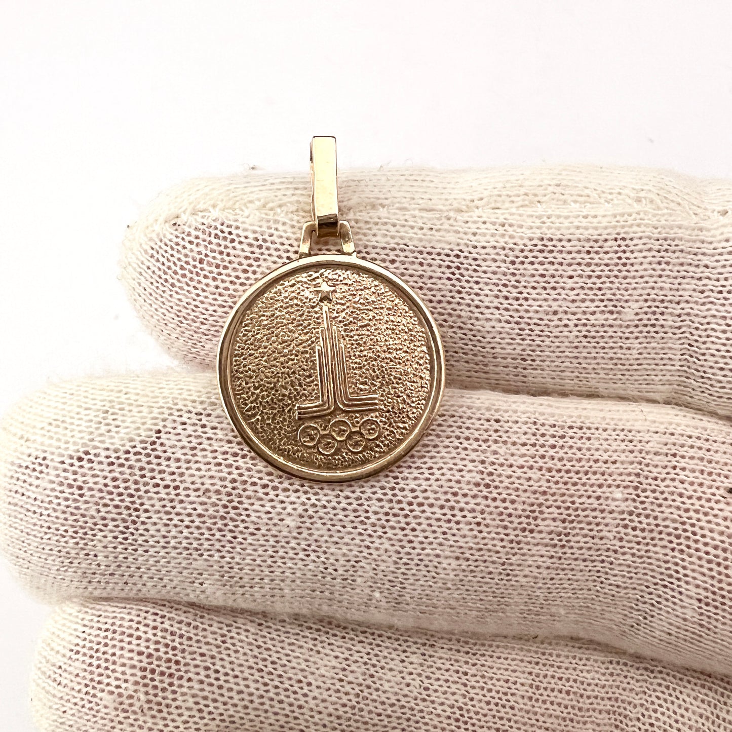 USSR 1980. Olympic Zodiac Pisces 14k Gold Charm Pendant.