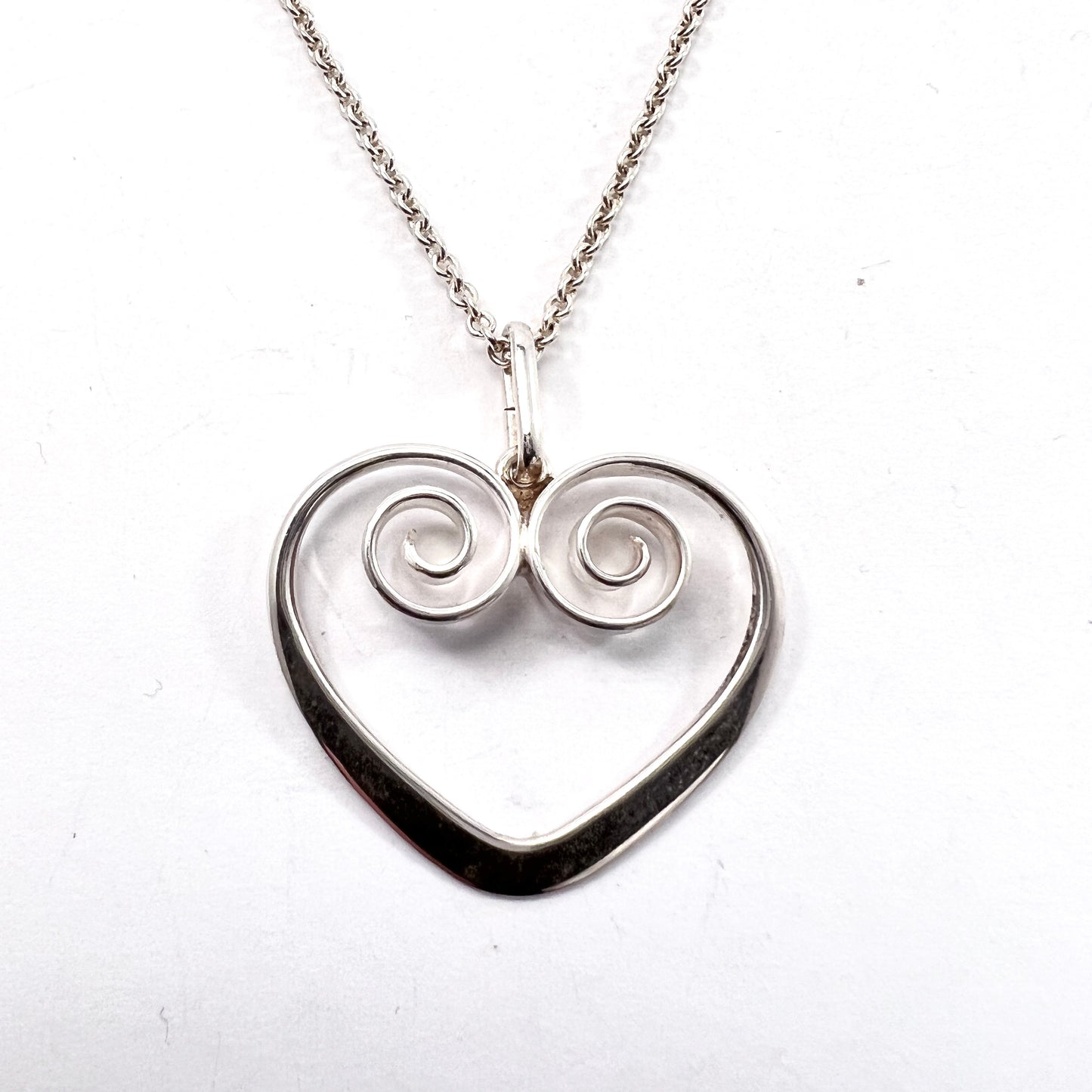 Norway. Vintage Solid Silver Heart Pendant Necklace.
