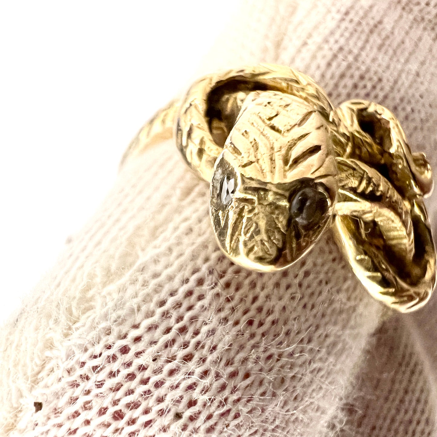 Antique 18k Gold Diamond Snake Serpentine Ring.